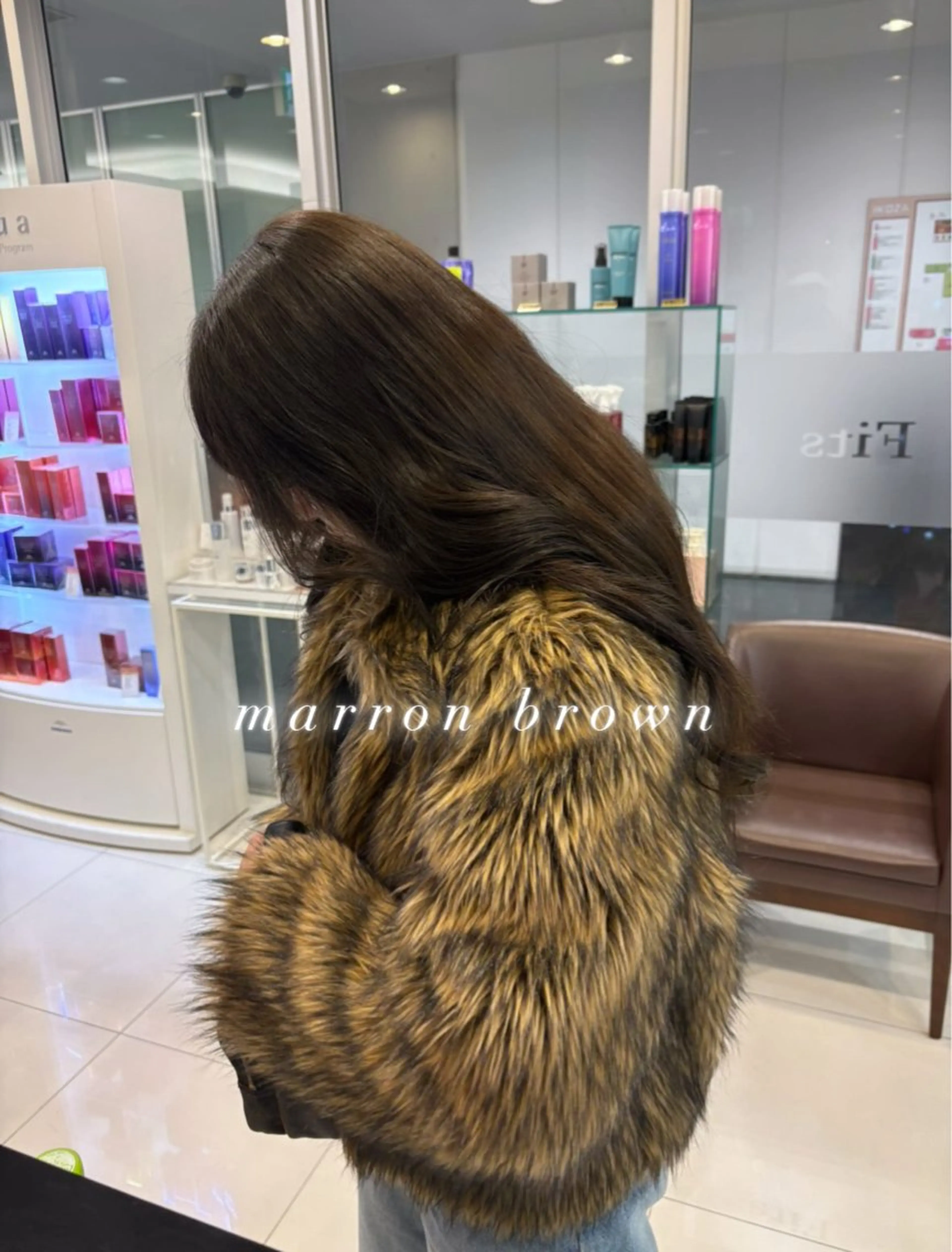 ロング ロング ヘアカラー モデル募集中🎀🩶 カワノ アカネのヘアスタイル