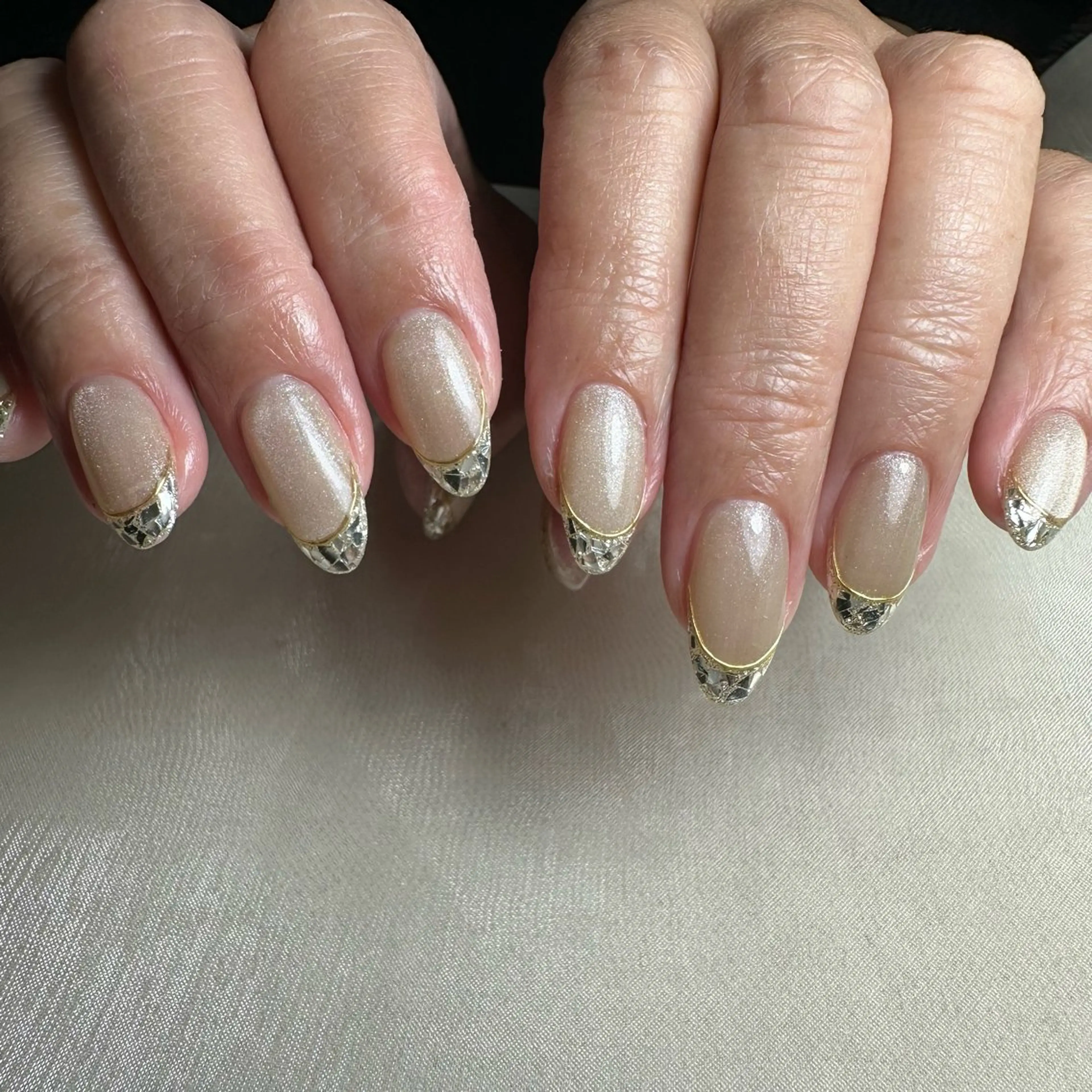 ネイル repos~ルポ~所属・里見 麗のネイルデザイン