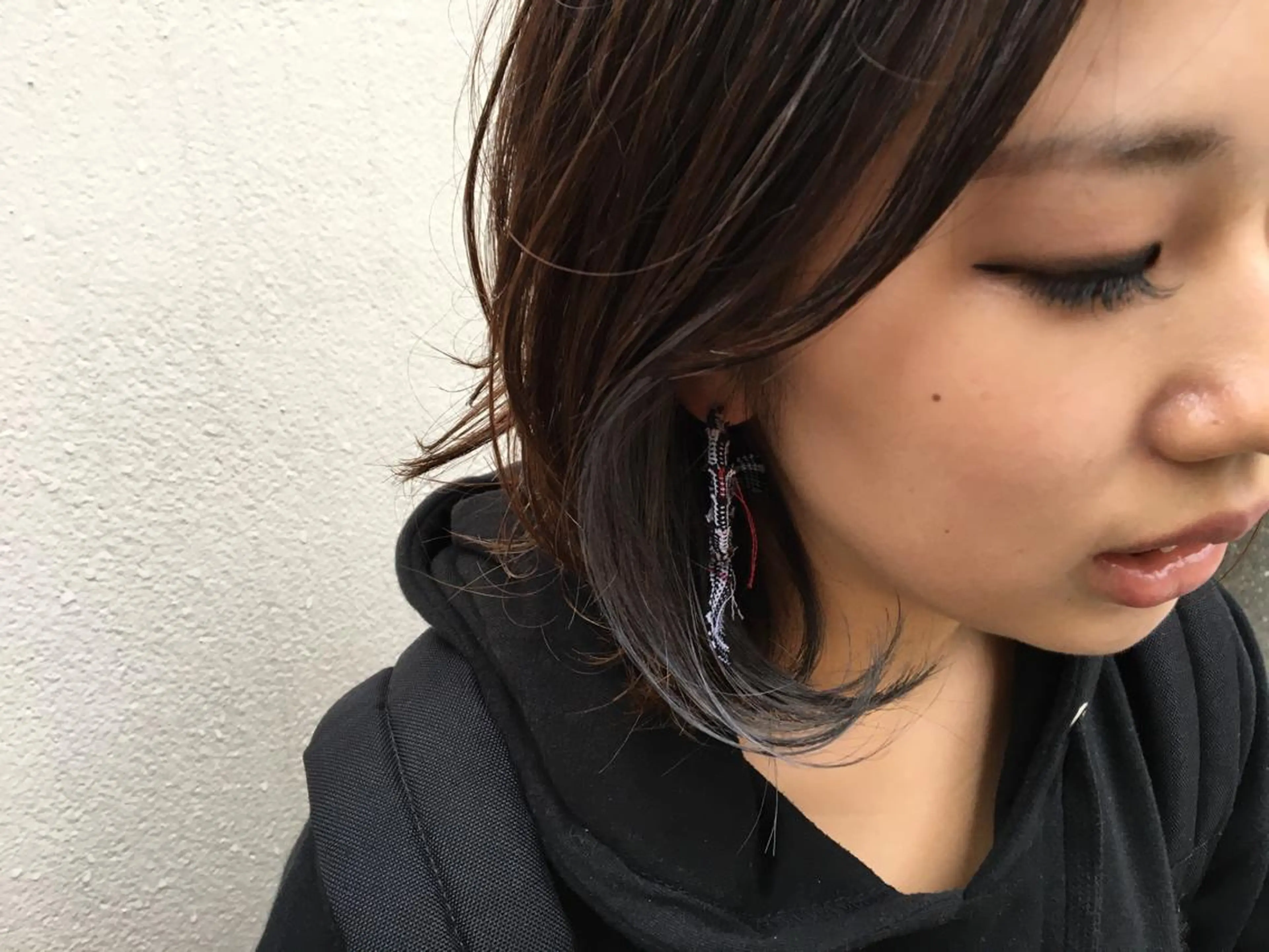 ミディアム カラー THE DAY所属・AKI HASHIMOTOのヘアスタイル