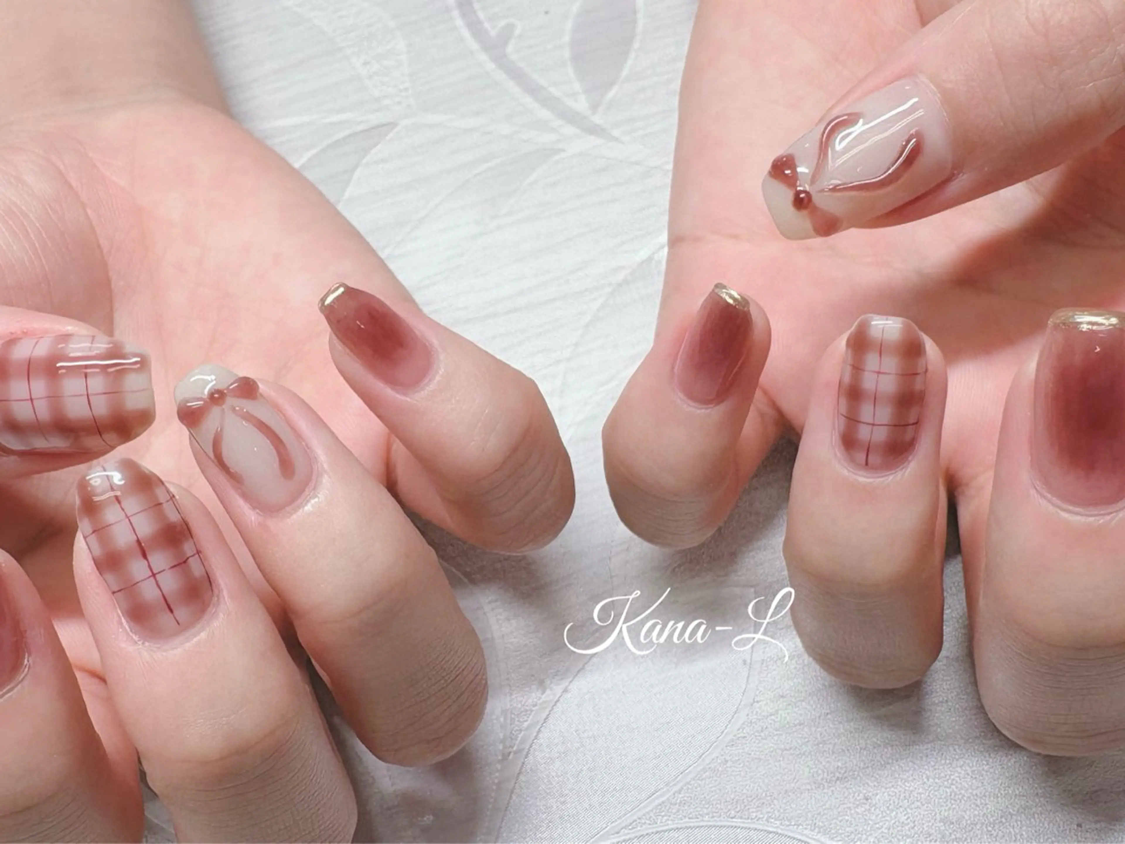 ネイル 芦辺 香奈のネイルデザイン