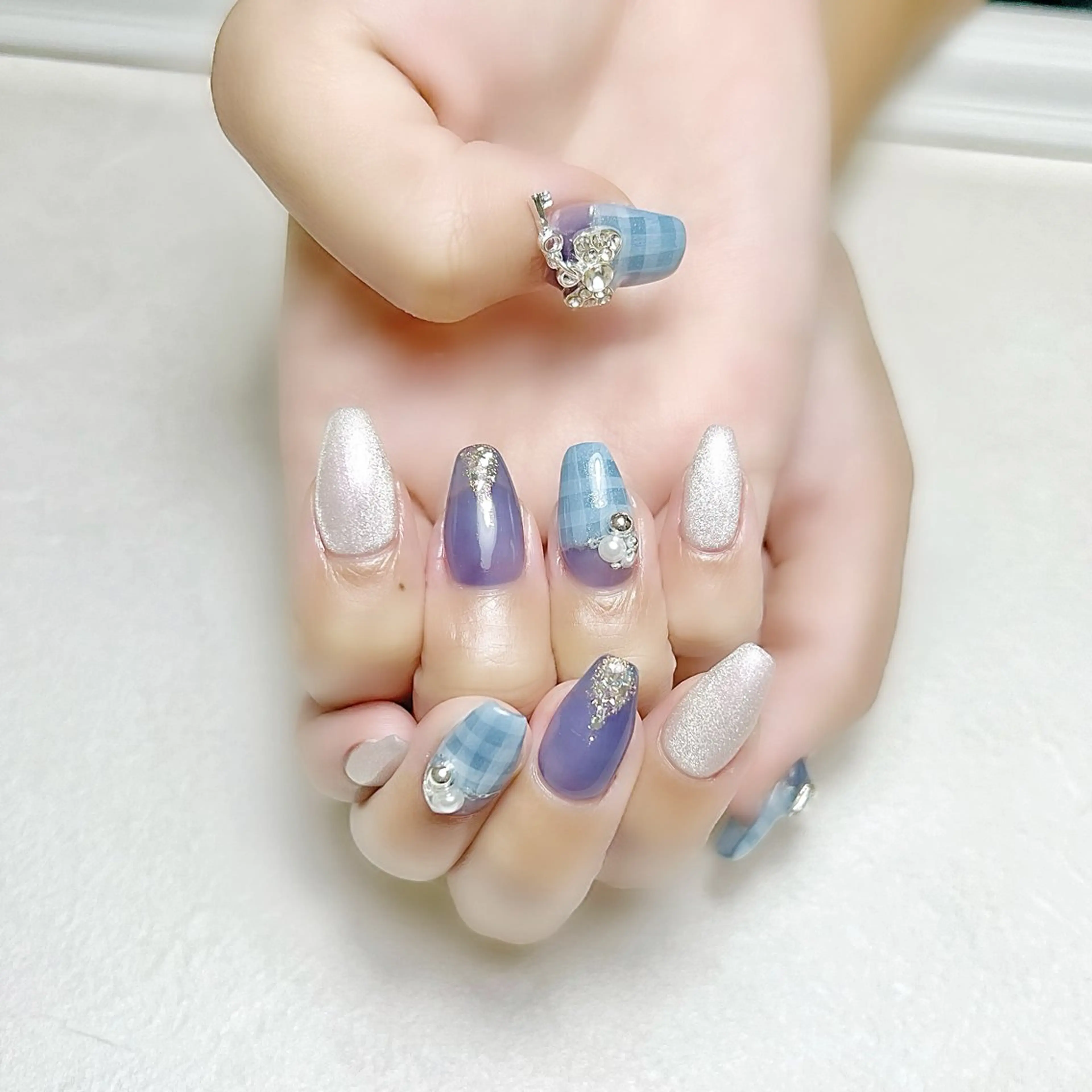 ネイル ブルー キラキラネイル マグネットネイル ミラーネイル 夏ネイル rouse nail RISATOのネイルデザイン