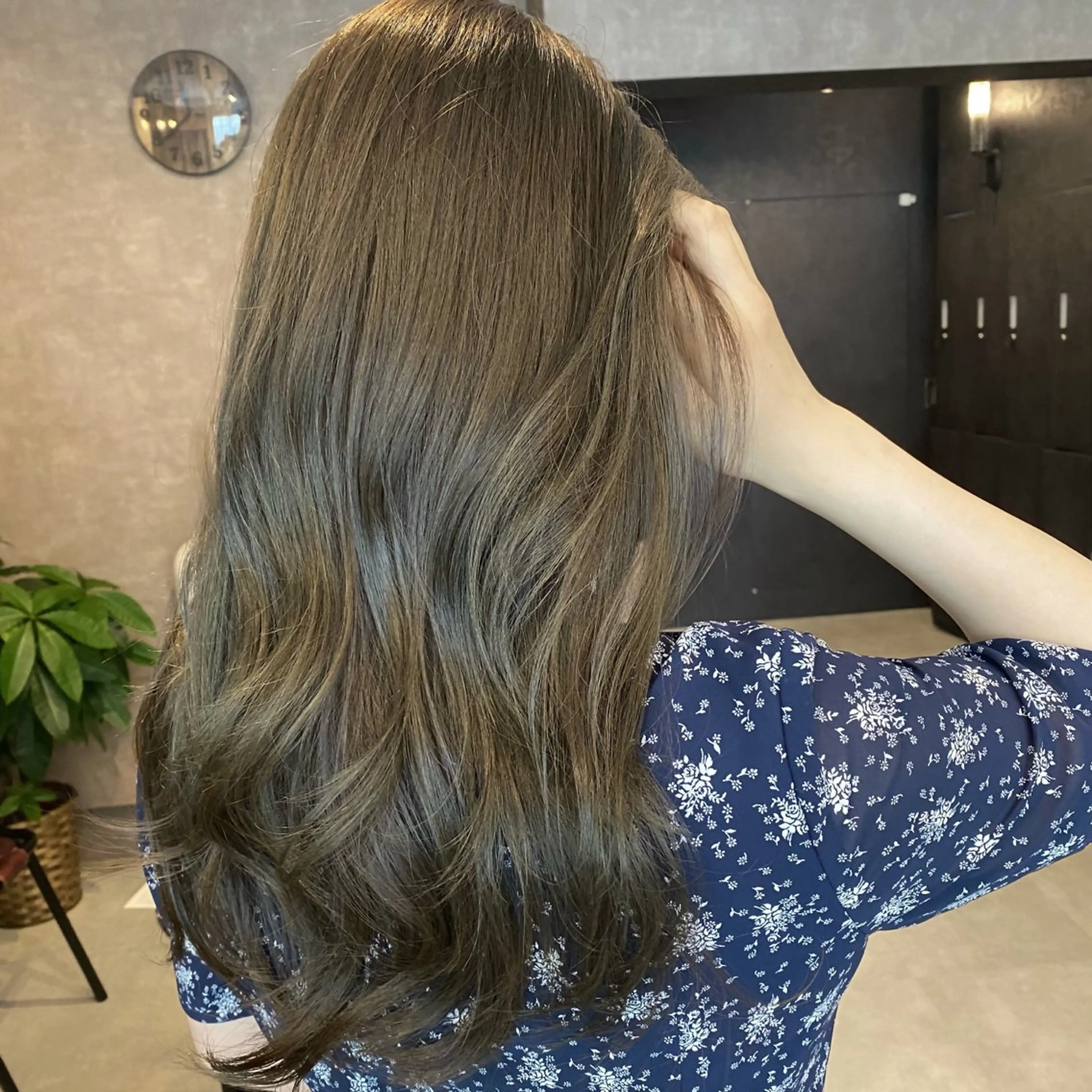 ロング カラー カット トリートメント tocca 💜石田愛結💜のヘアスタイル