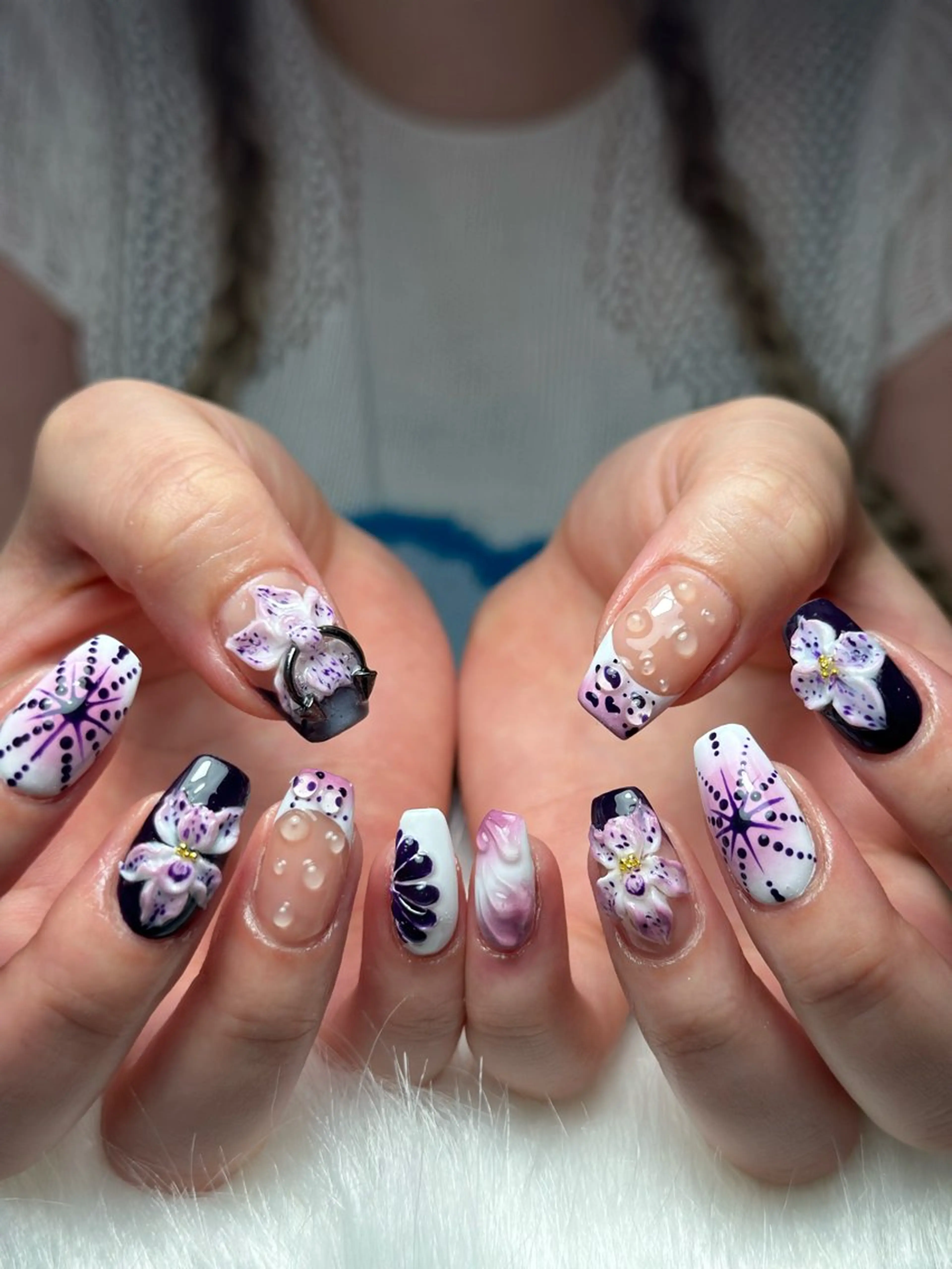 ネイル フレンチネイル グラデーション 韓国ネイル マグネットネイル シンプルネイル CoMo Nail Studio所属・CoMo Nailのネイルデザイン