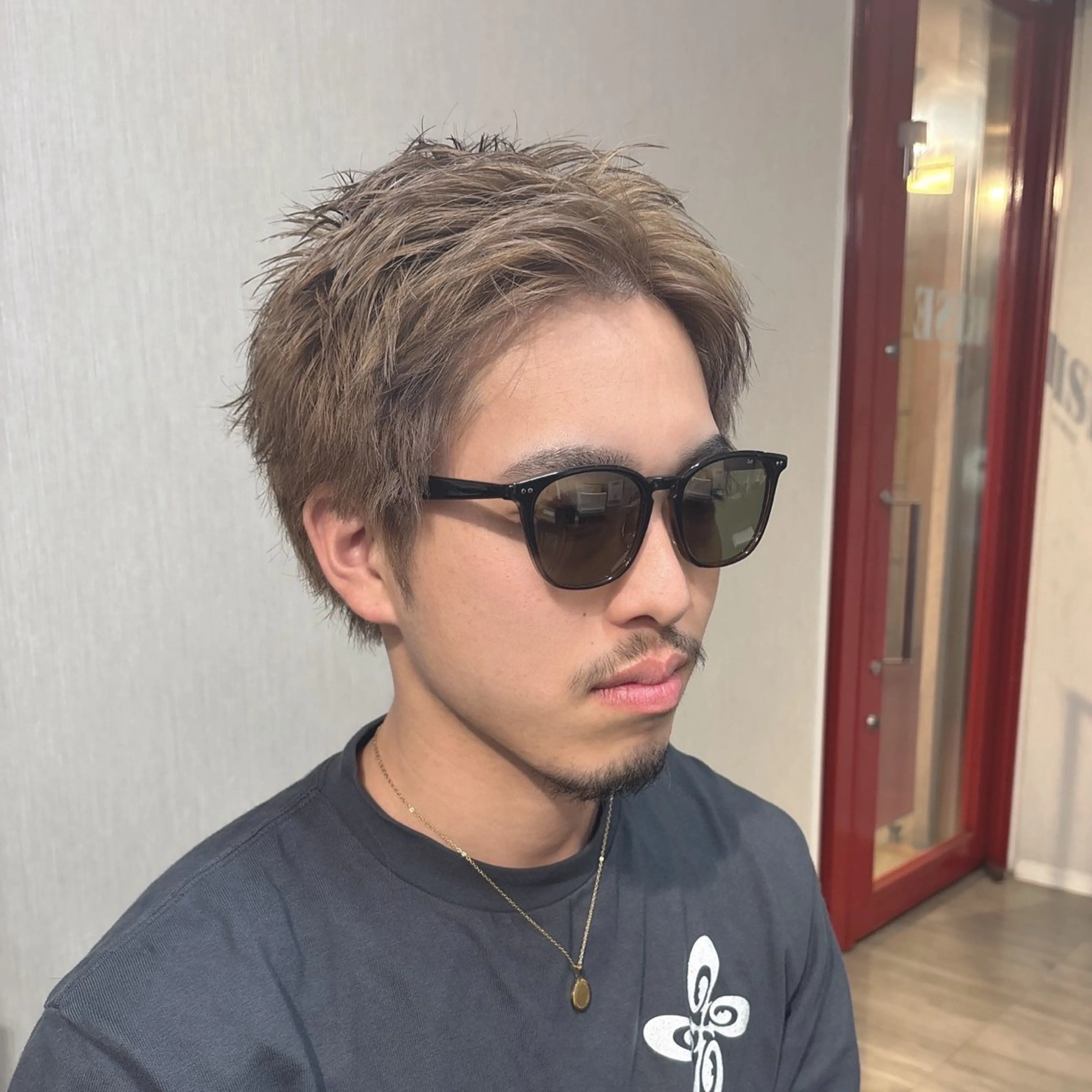 カラー メンズ メンズショート/ハイ トーン/我孫子/葵のヘアスタイル