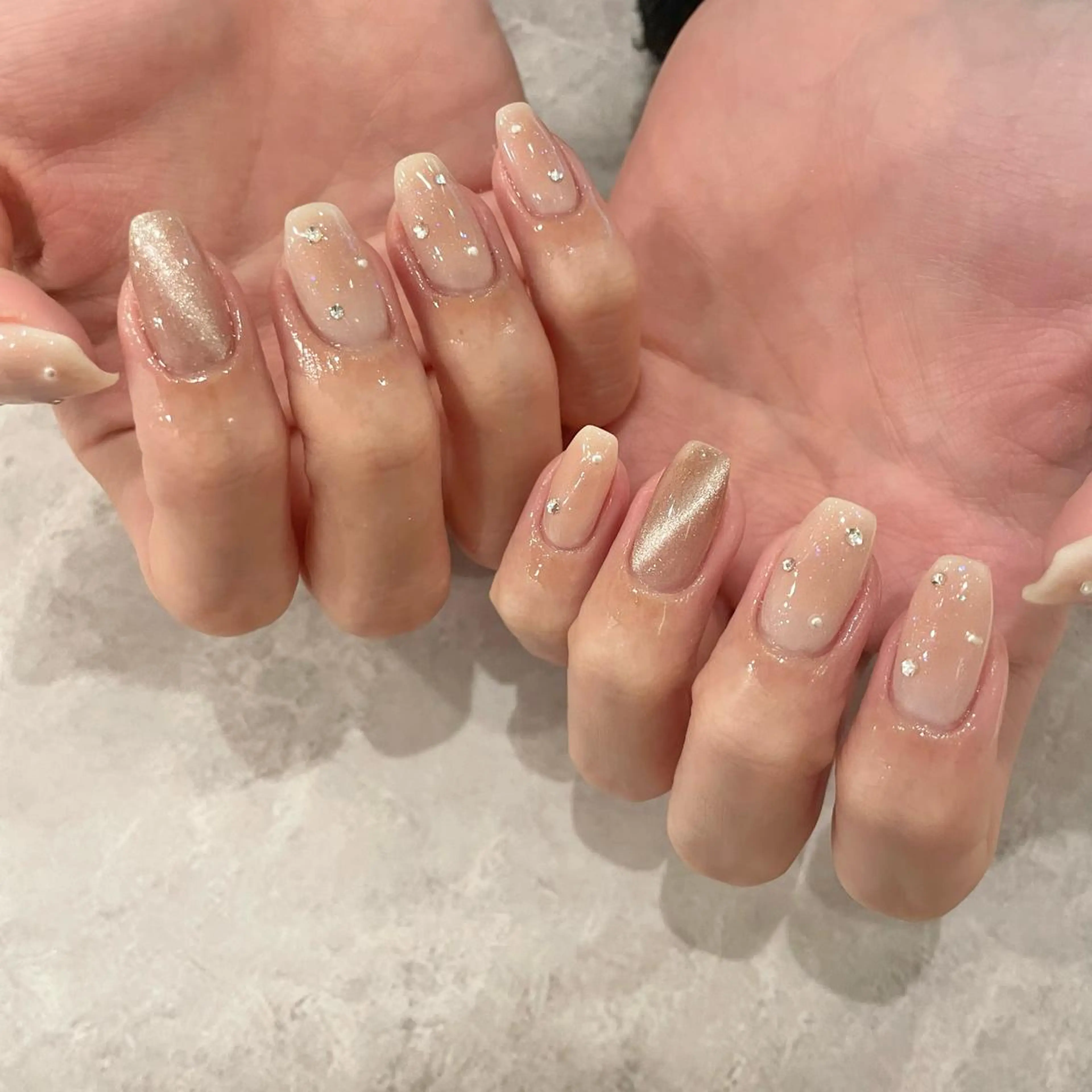 オフなし持ち込みネイル🦢【パラジェル✨】【minimo限定メニュー】【minimo限定価格❗️】の写真