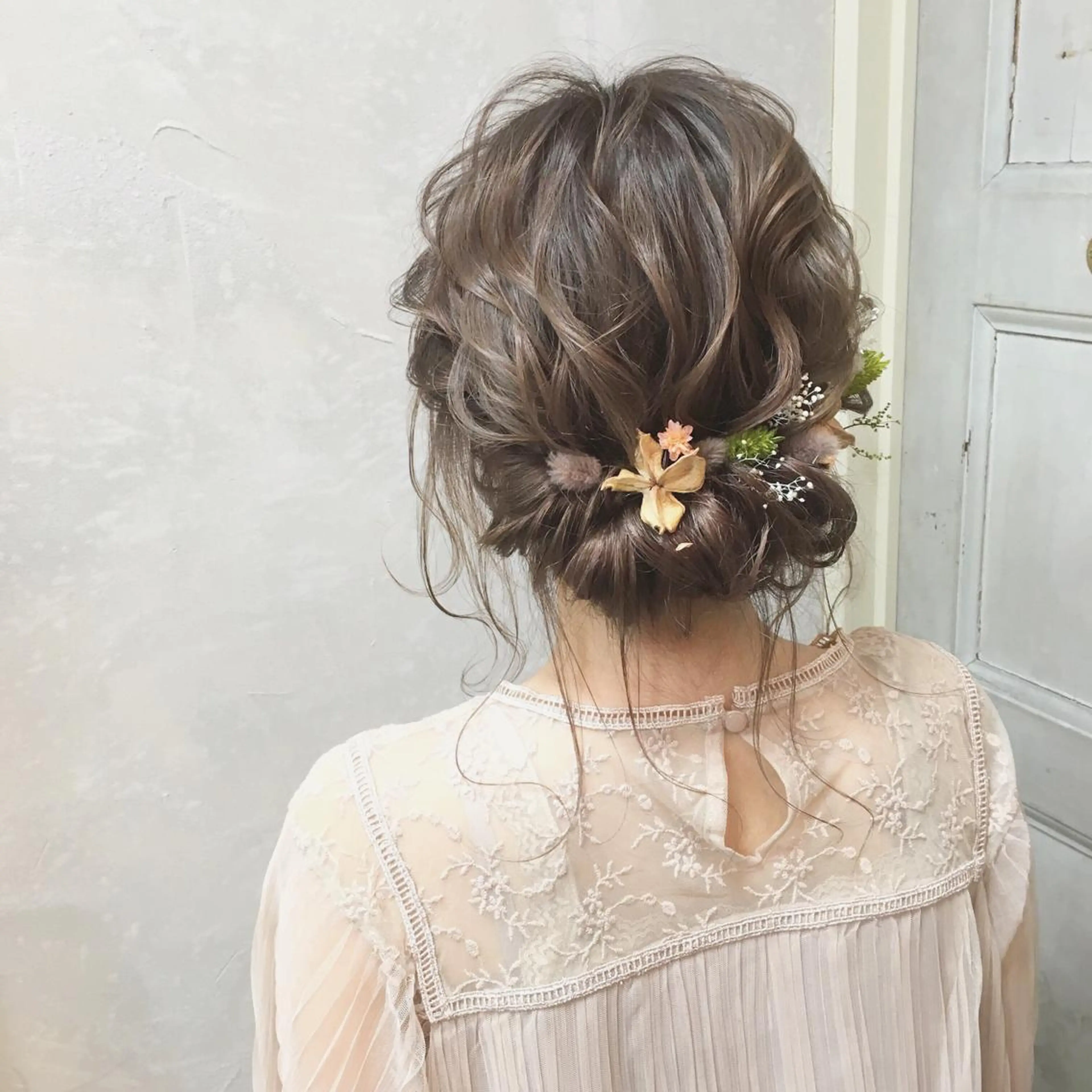 ミディアム カラー ヘアアレンジ autre所属・大久保 ひでなりのヘアスタイル