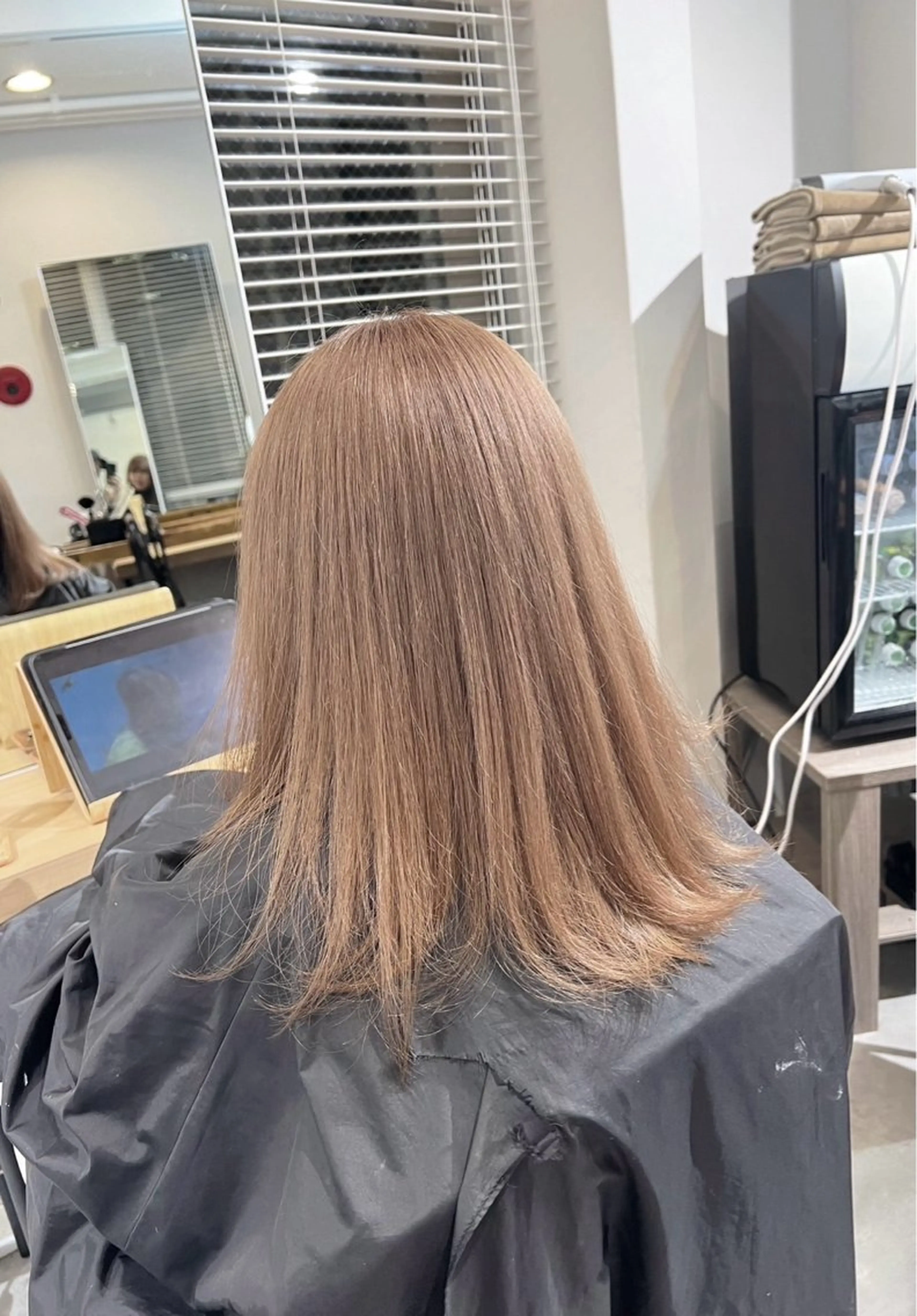 ミディアム カラー ベージュカラー ミルクティーベージュ ヘアカラー トリートメント ROBIN所属・指名数No.1 /NAOYAのヘアスタイル