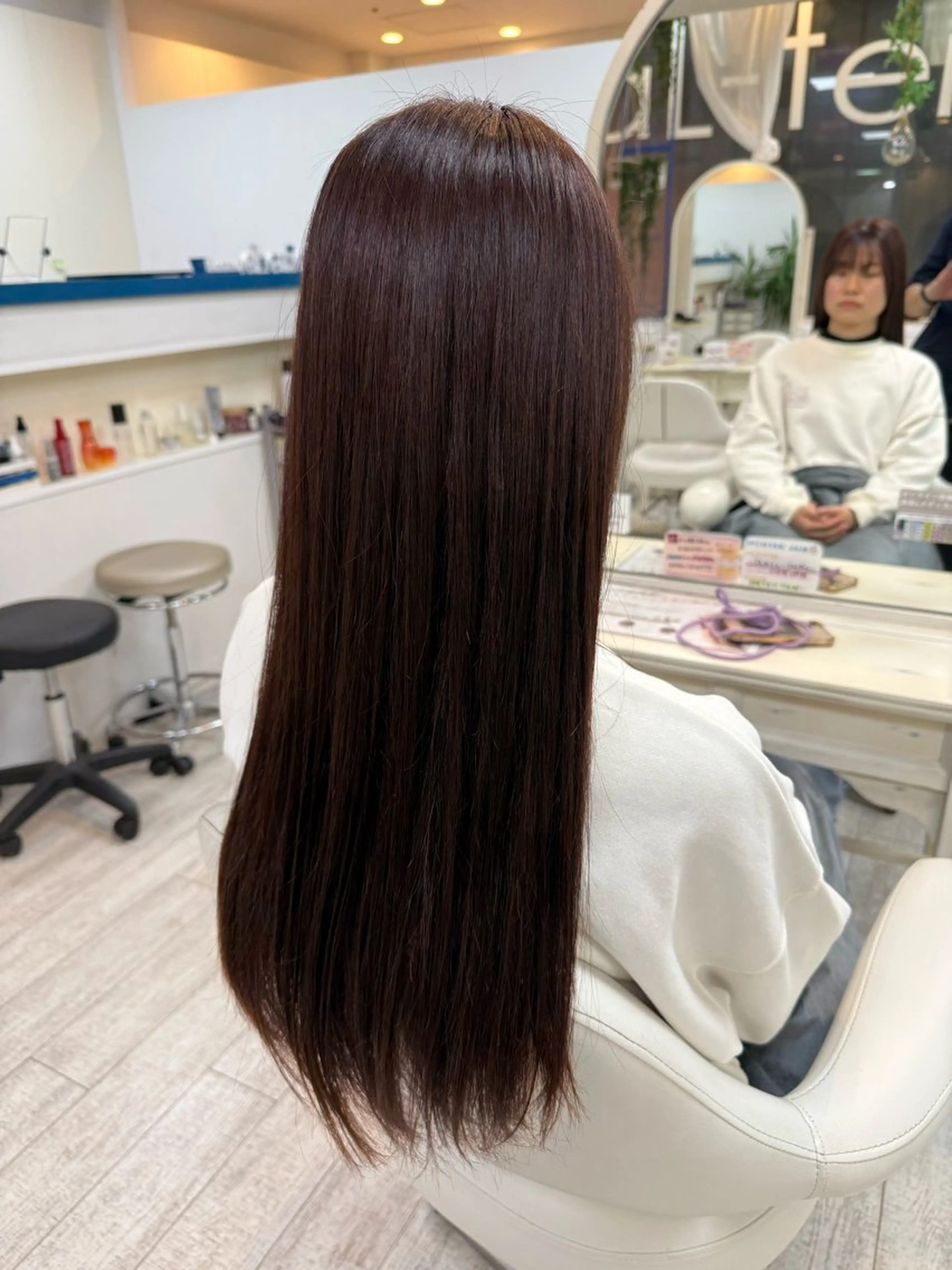 ロング ピンクブラウン カット ヘアカラー トリートメント 新籾 尚哉のヘアスタイル