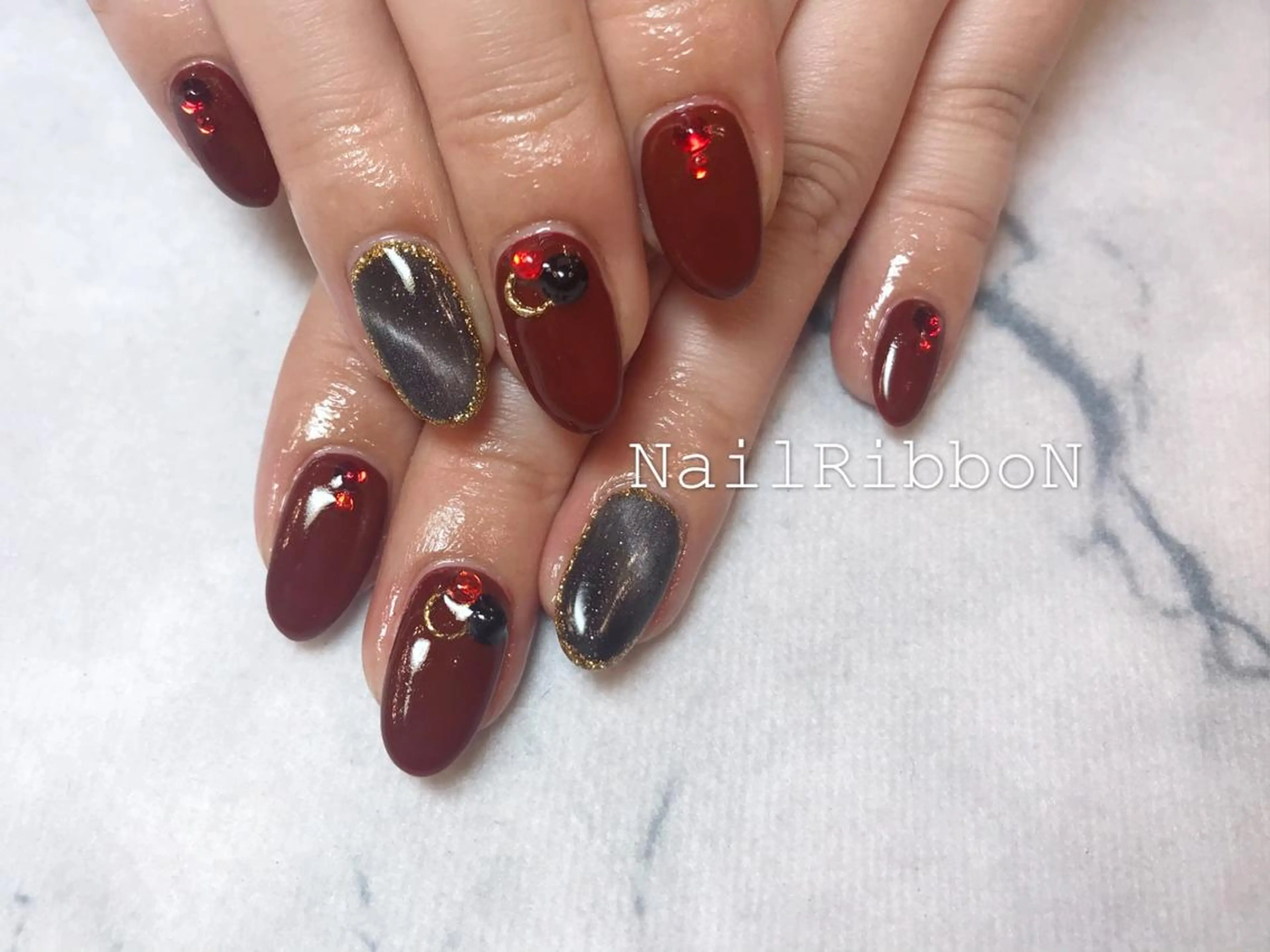 ネイル ネイルリボン 伊藤のネイルデザイン