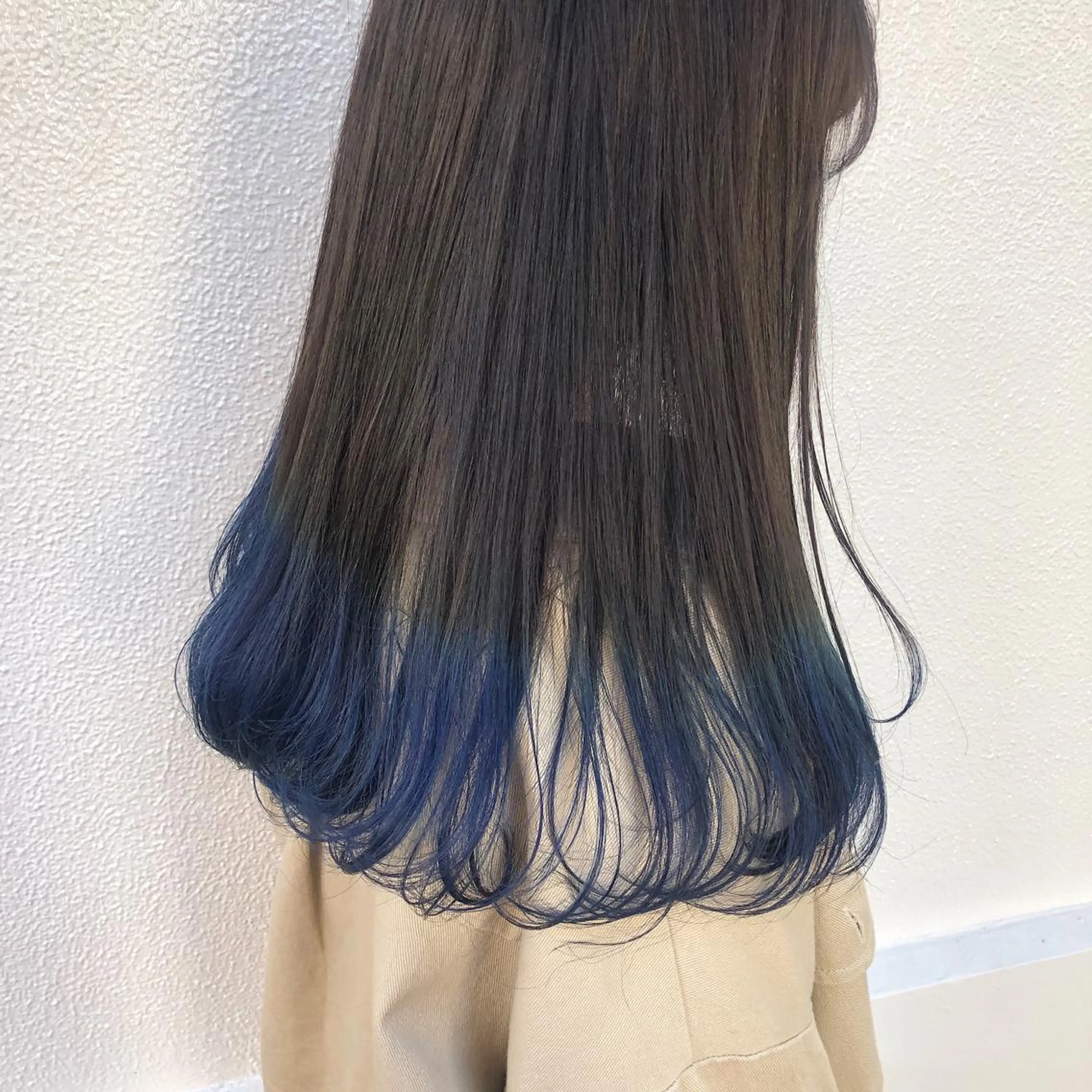 ロング カラー ブルーカラー ヘアカラー salowin SHIBUYA me+店所属・kasumi/渋谷/ パーマのヘアスタイル