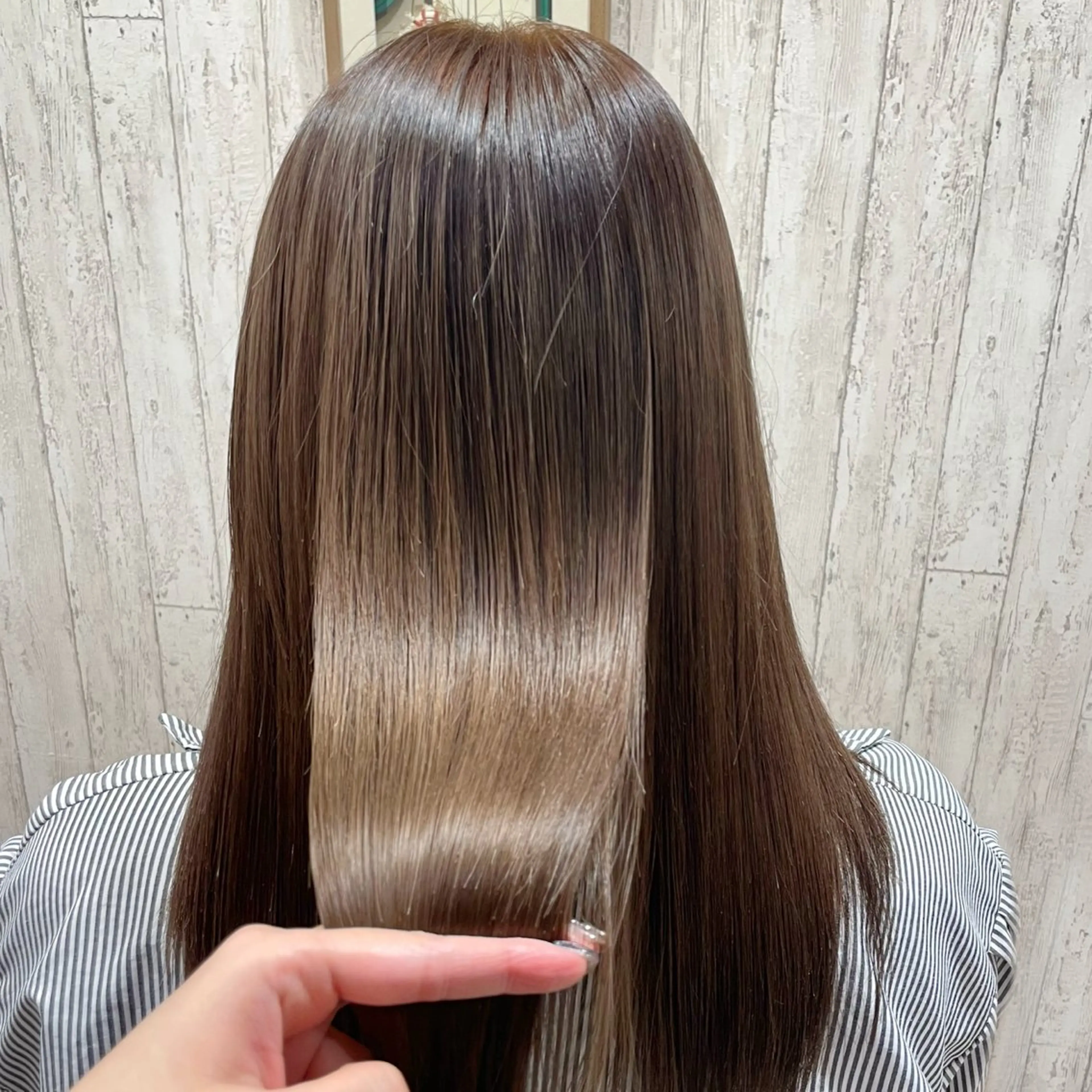 🌬雨にも負けない艶髪へ🌬髪質改善（酸熱トリートメント）+ヘアオイルorヘアミルクプレゼント🎁の写真