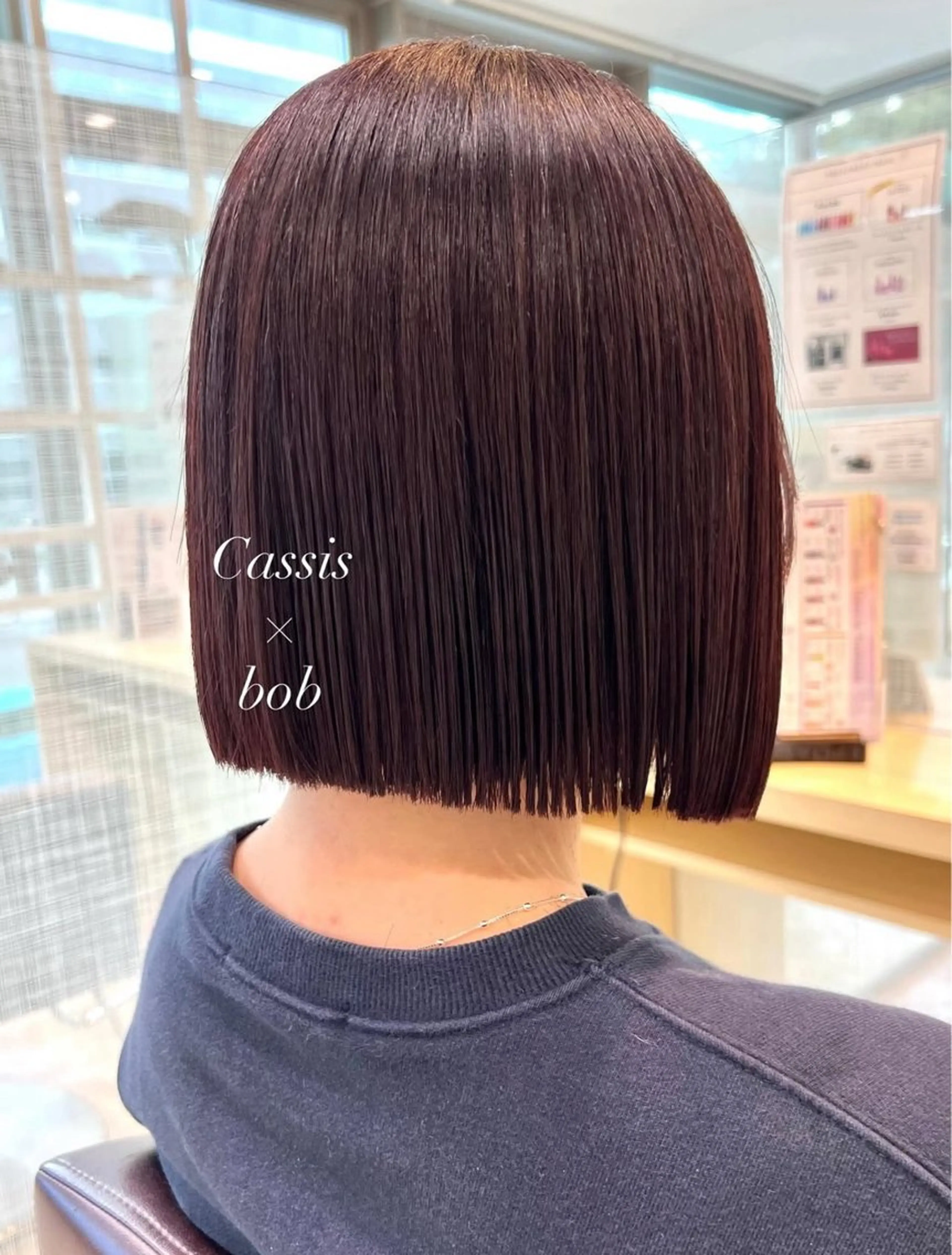ショート ボブ 外ハネヘア カット ヘアカラー 加納千華 /ボブ/ぱつっとボブのヘアスタイル