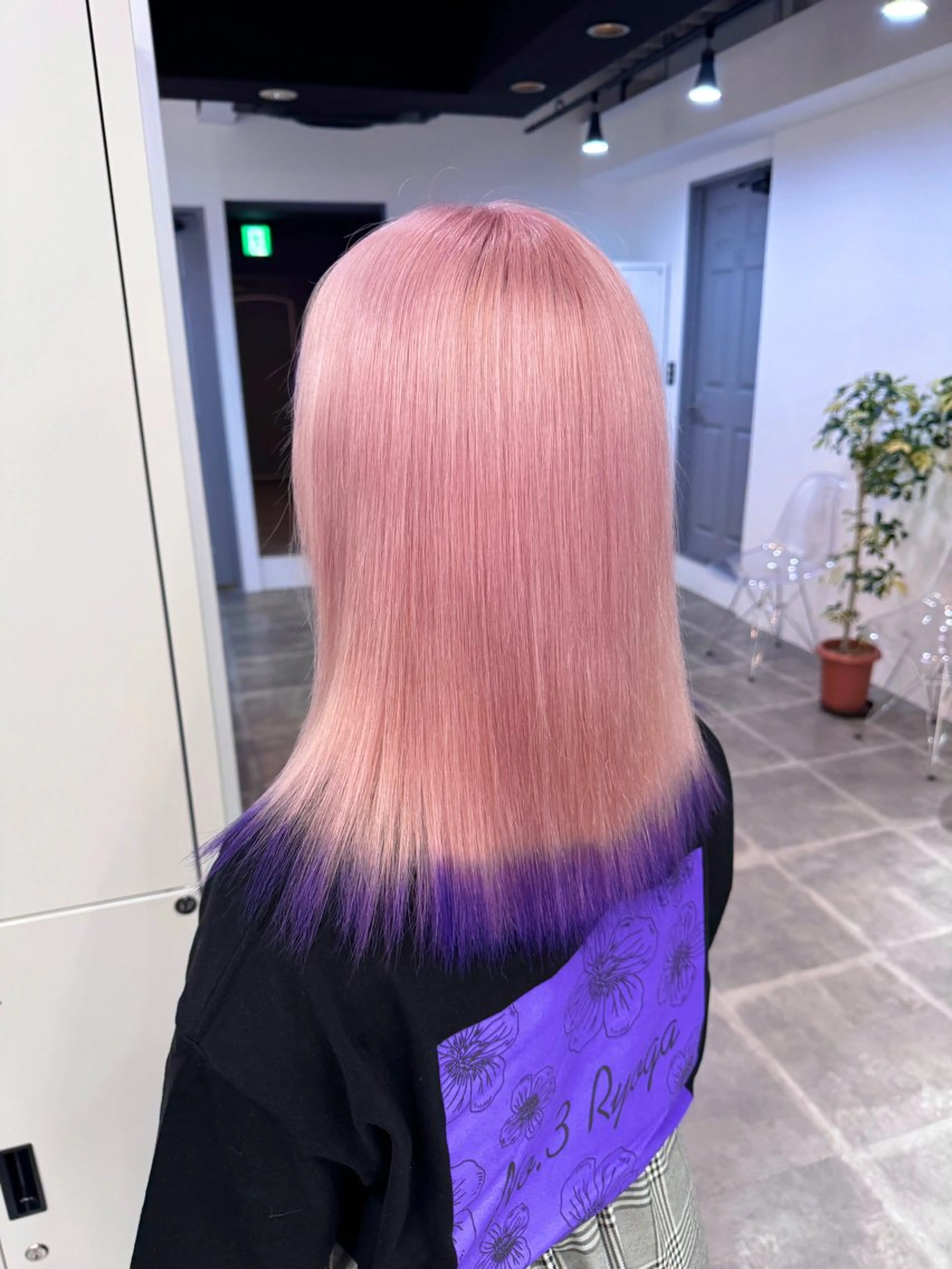 セミロング ヘアカラー 吉澤 愛心のヘアスタイル