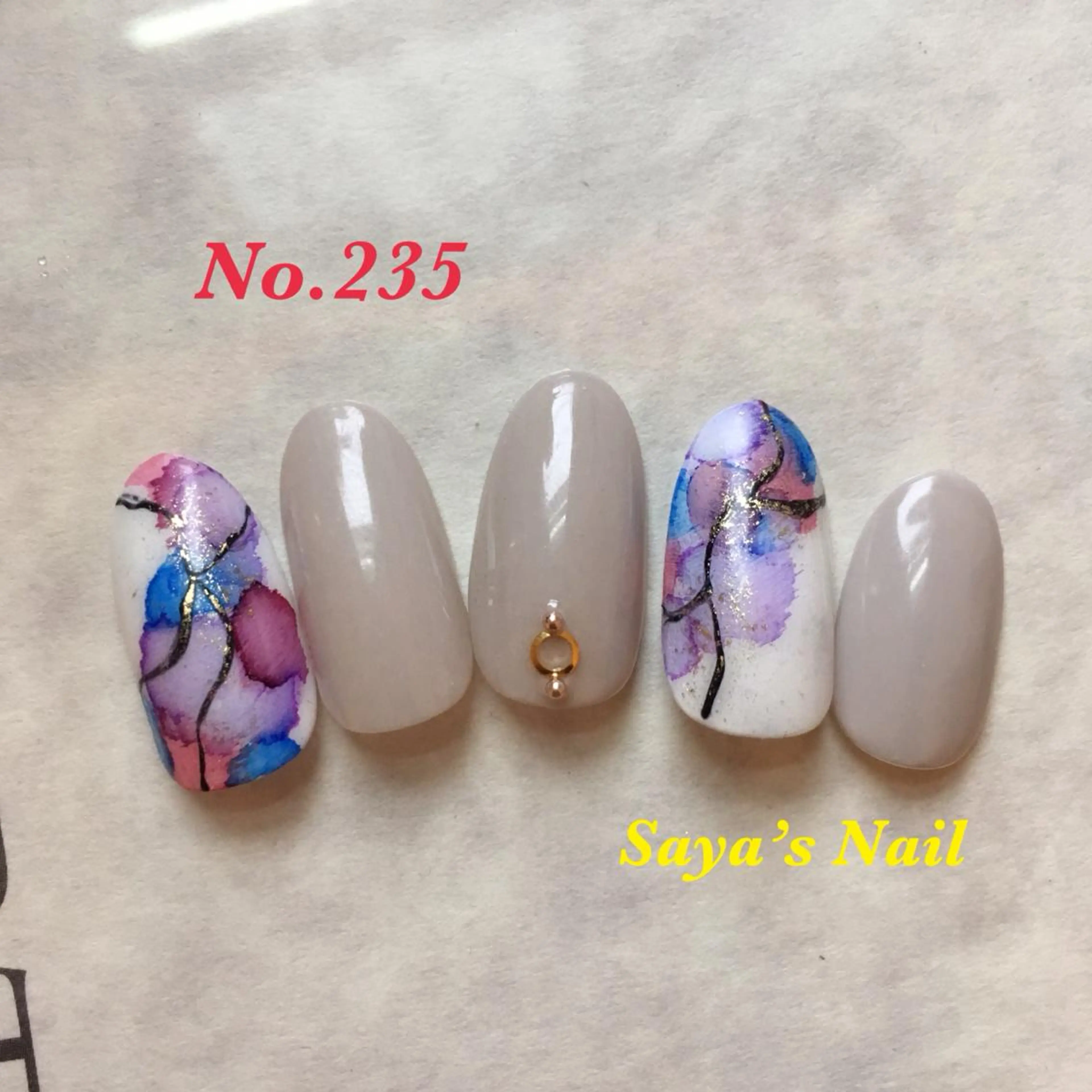 ネイル ニュアンスネイル SantéNail SAYAKAのネイルデザイン