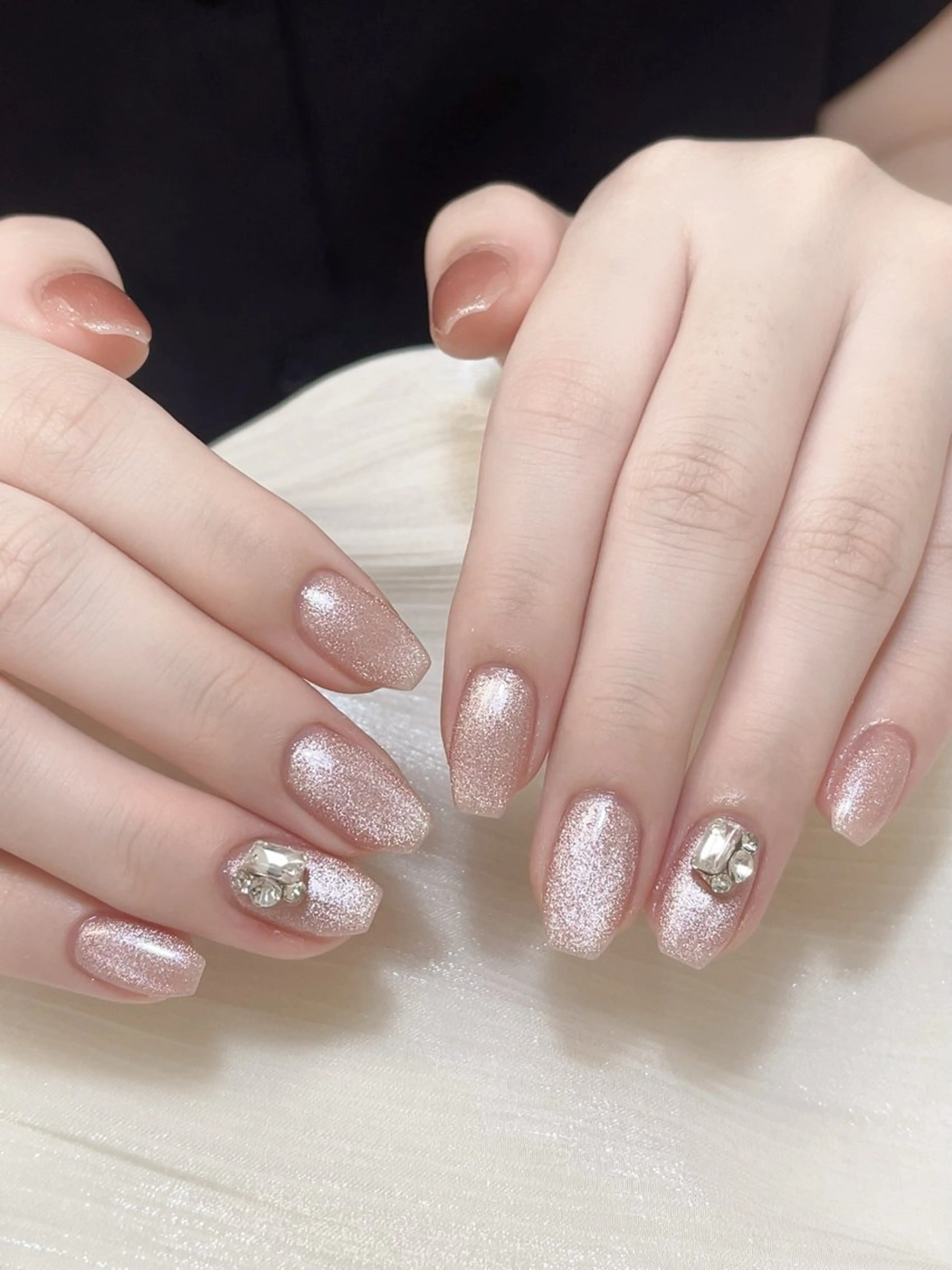 ネイル チークネイル フレンチネイル グラデーション キラキラネイル 韓国ネイル ハンドネイル DUO MI所属・DUO   MI nail salonのネイルデザイン