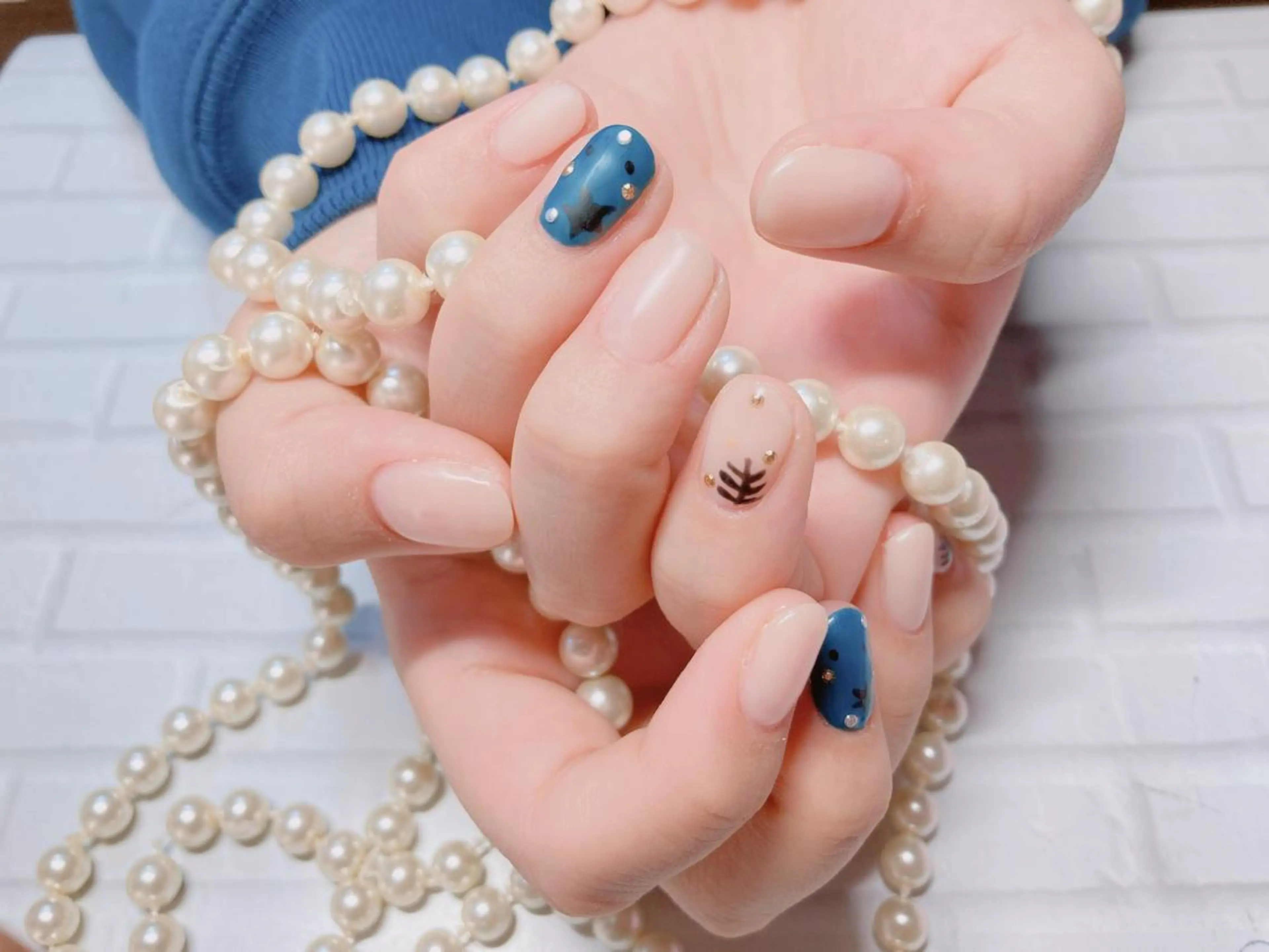 ネイル 冬ネイル クリスマス ハンドネイル ハンドケア ネイルサロン HARRYS所属・ネイル･脱毛サロン HARRYSのエステ・リラクイメージ