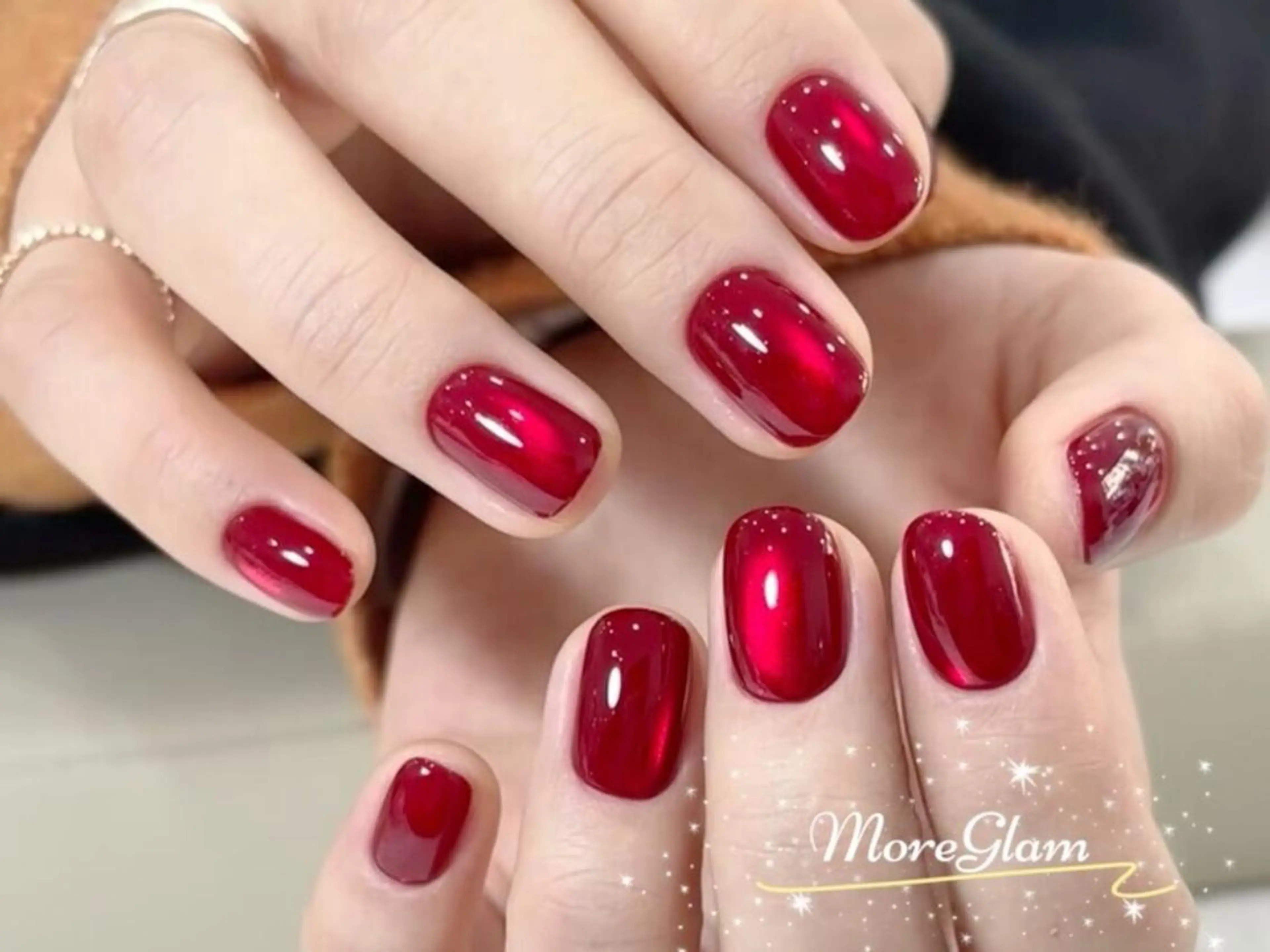 ネイル 長さ出し フットネイル フレンチネイル ジェルネイル ガラスフレンチ MoreGlam ネイルのネイルデザイン