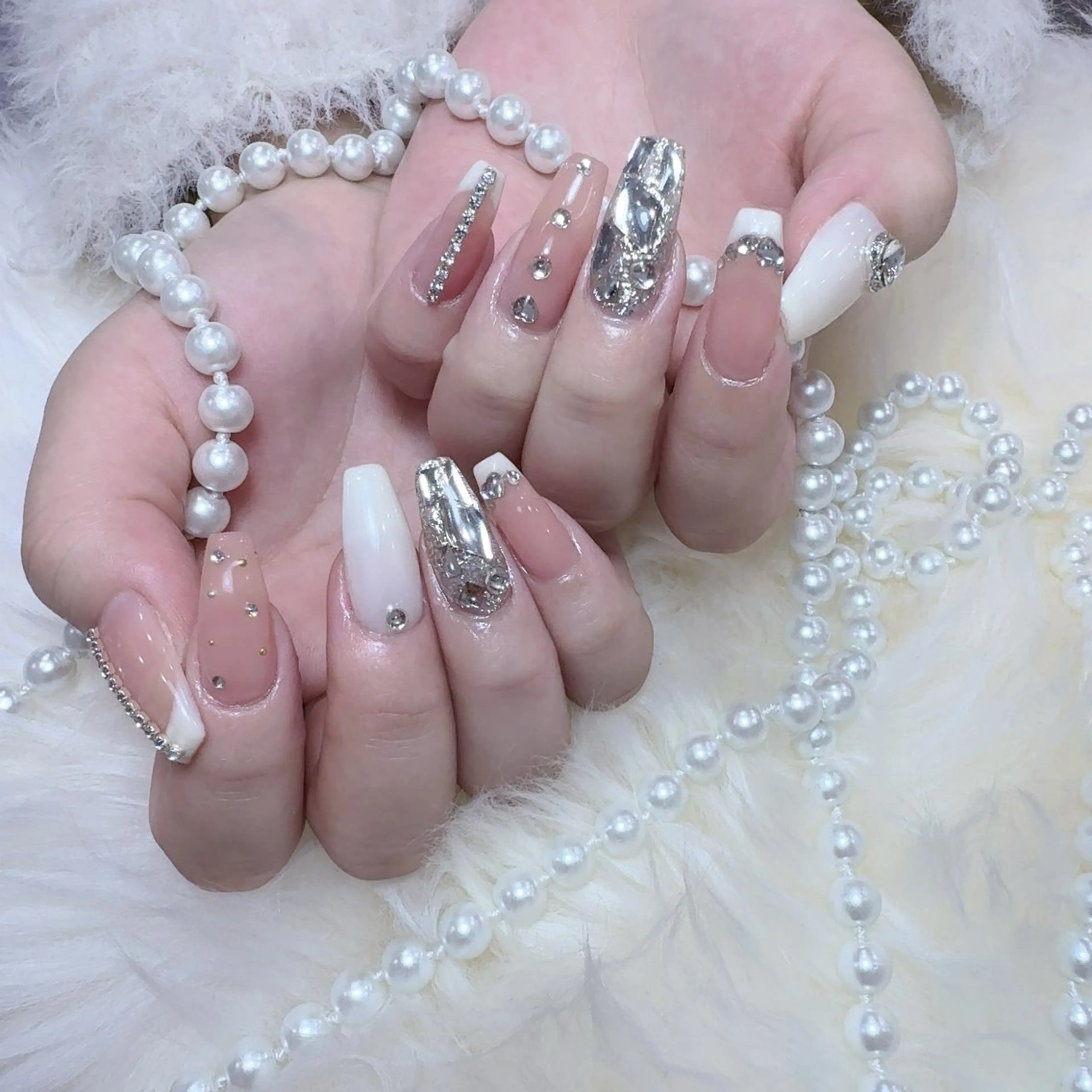 ネイル アートネイル フラッシュネイル フレンチネイル ジェルネイル ガラスフレンチ You&Me Yukiのネイルデザイン