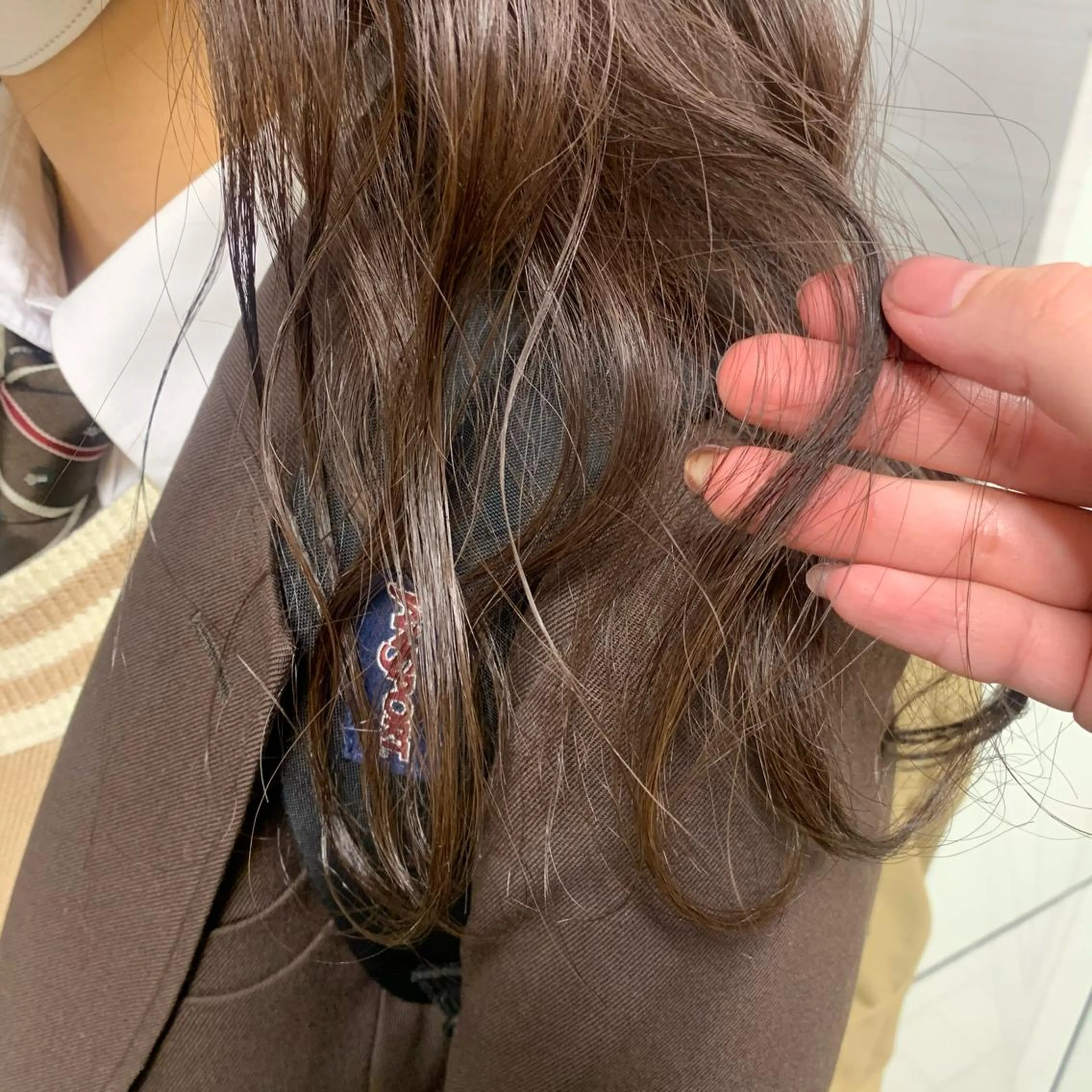 セミロング カラー ベージュカラー ヘアカラー 韓国ヘア🦋 MIYUのヘアスタイル