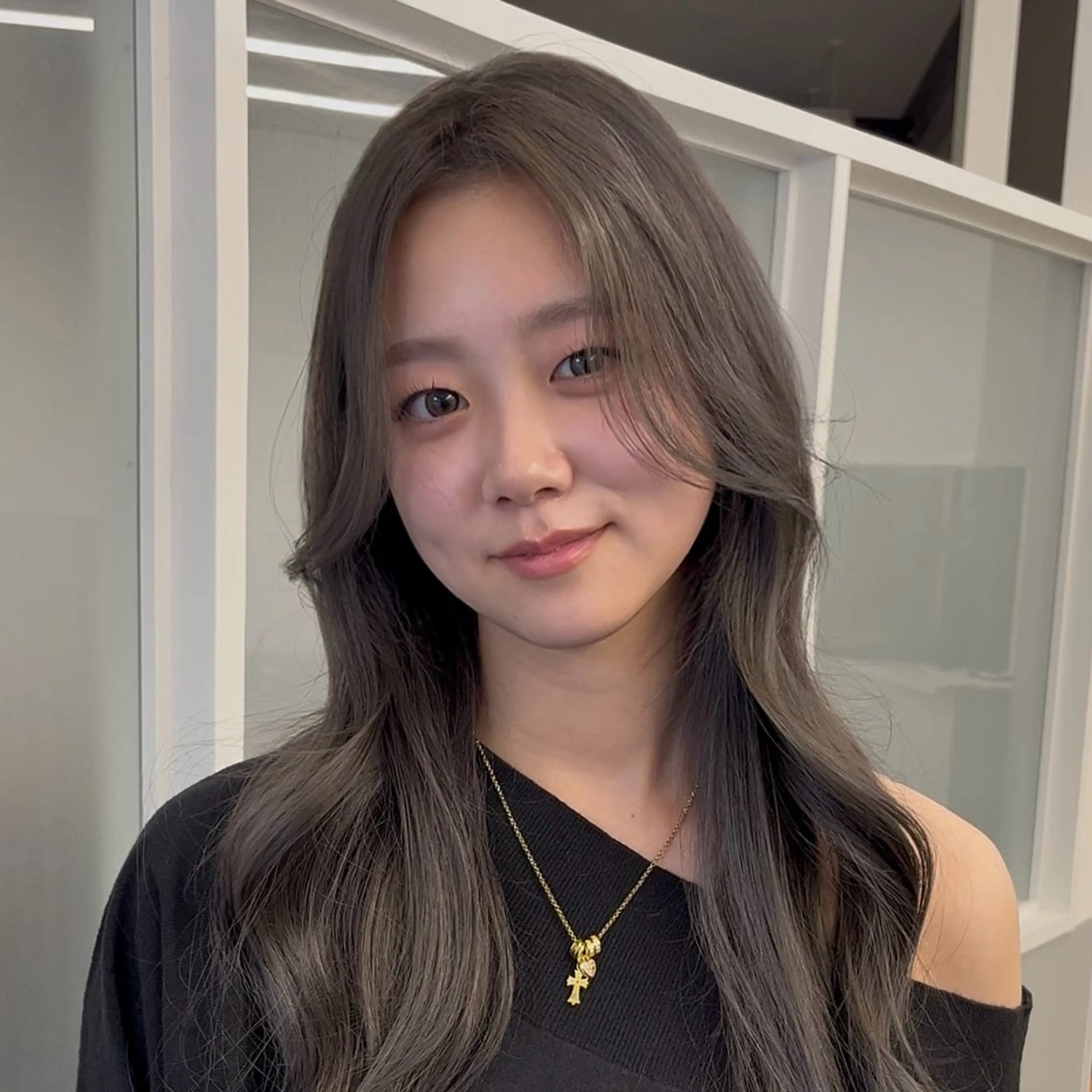 ロング くびれヘア レイヤーカット カット ヘアカラー トリートメント 【レイヤー×透明感 カラー】mayaのヘアスタイル