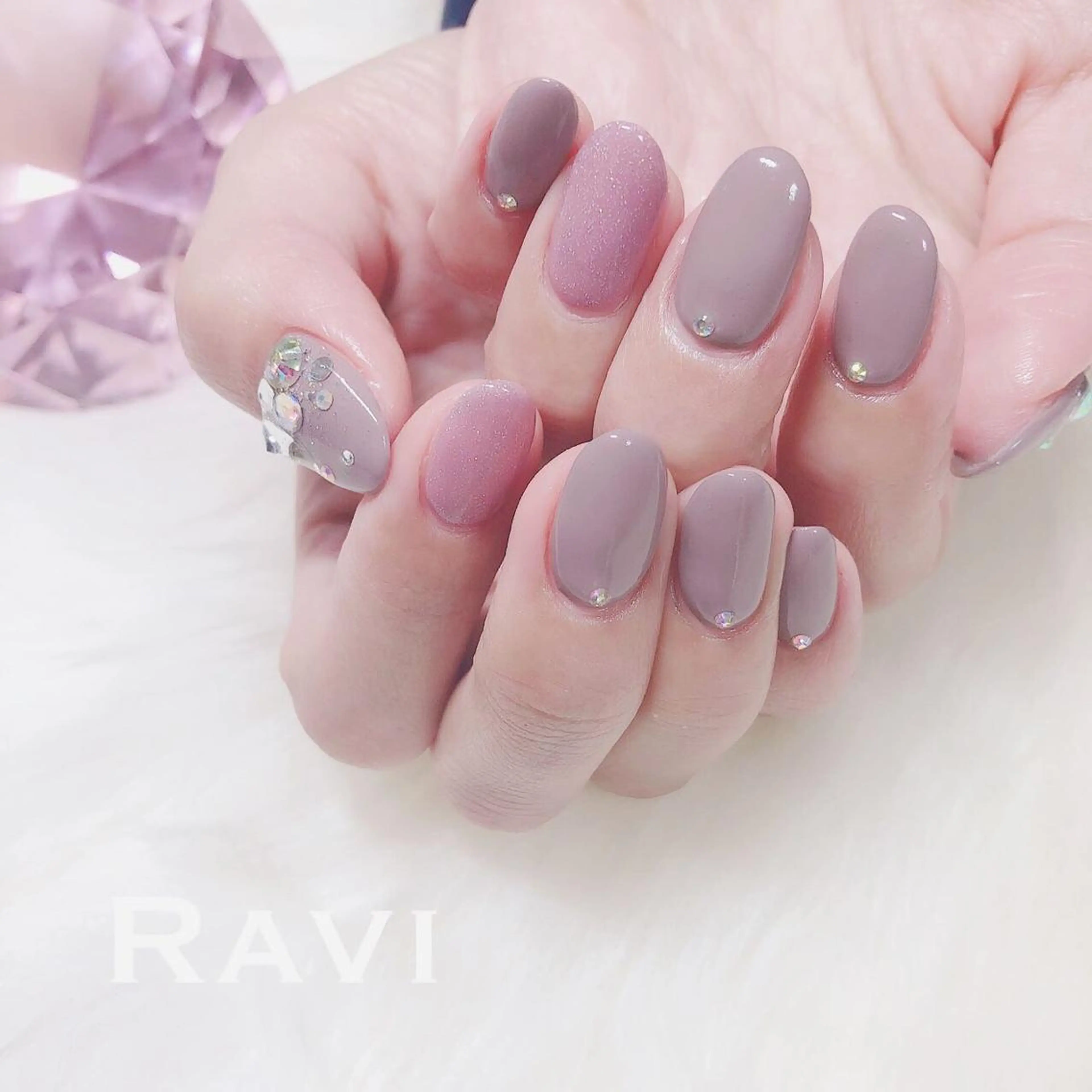 ネイル マツエク・マツパ Ravi Nail&Eyeのヘアスタイル