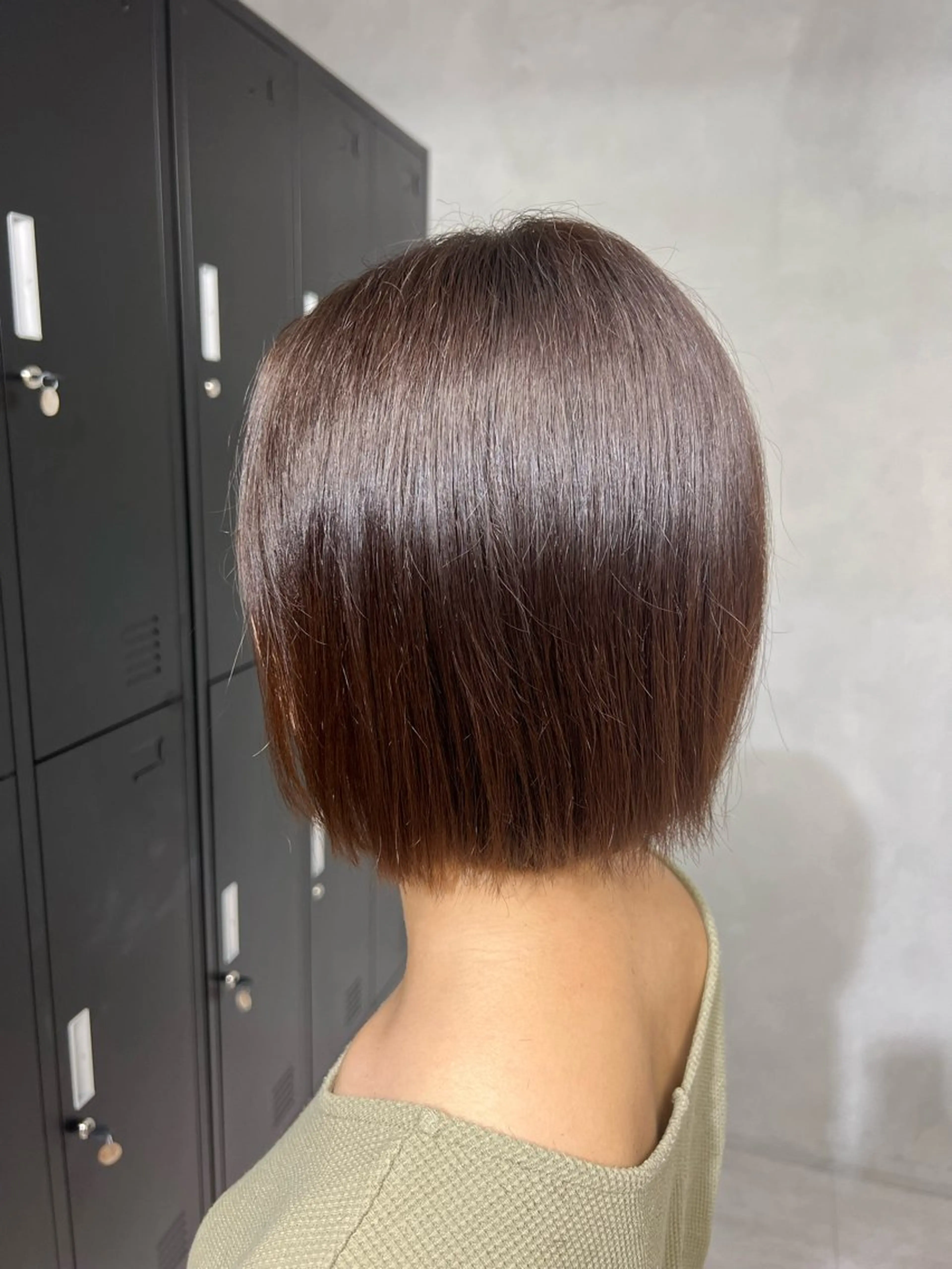 ミディアム 小森聖奈 韓国風レイヤーカットのヘアスタイル