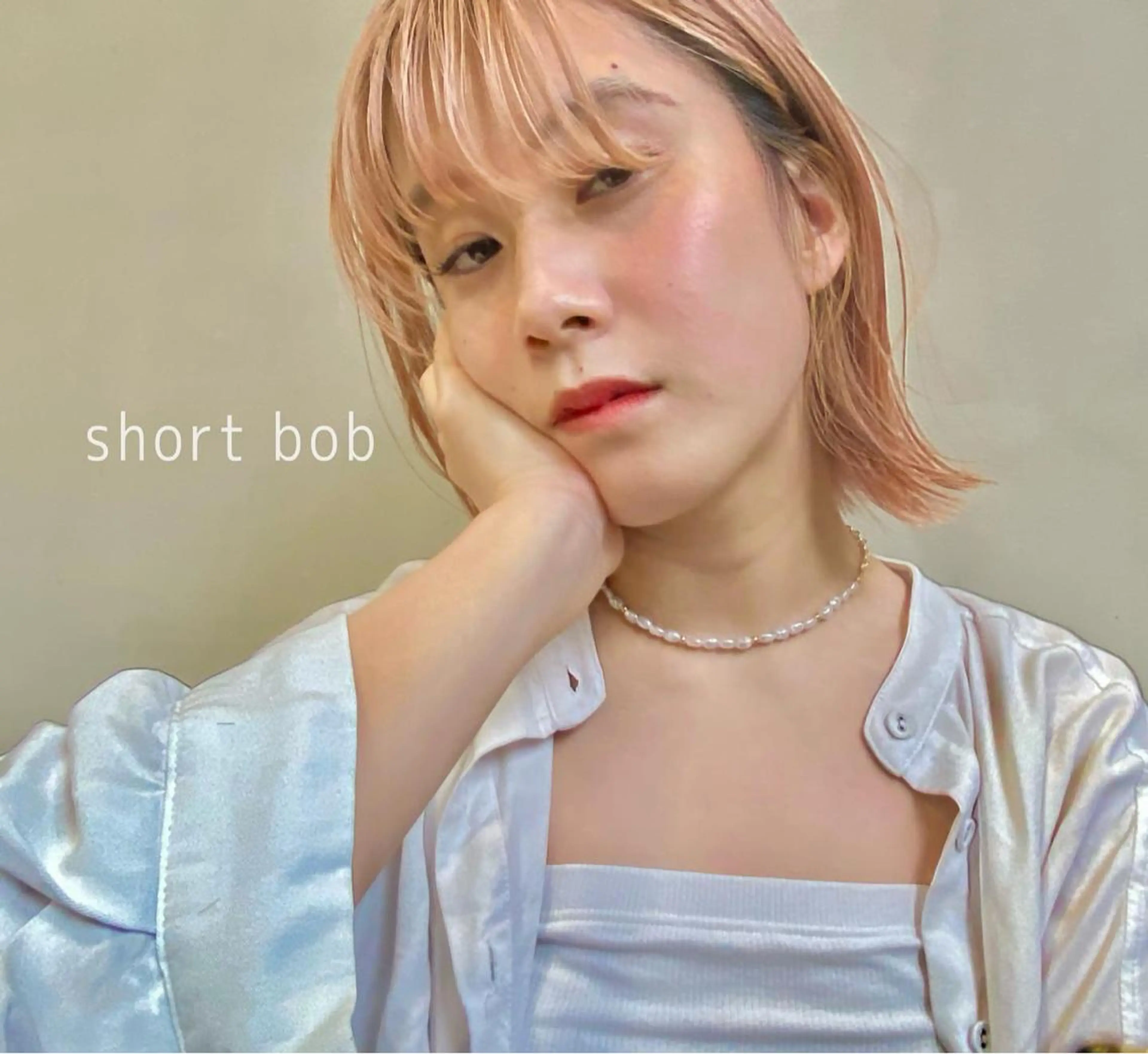 ミディアム カラー 梅田ハイトーン チダ ヒナノのヘアスタイル