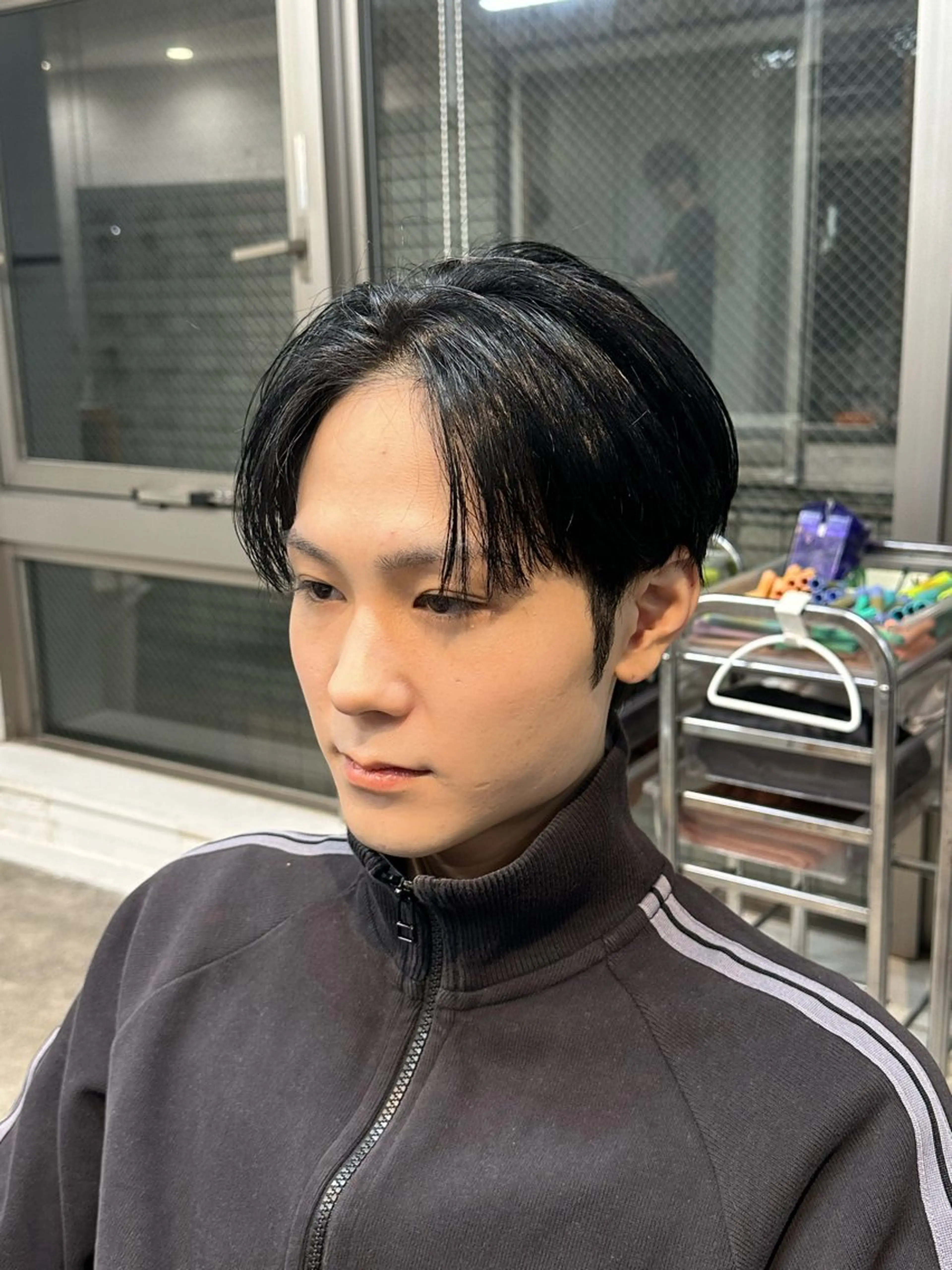 カラー メンズ フェザーパーマ マッシュ メンズパーマ 学生（メンズ向け） メンズツイストパーマ 縮毛矯正 fifth men's原宿所属・fifth/原宿/ シャドウパーマ/カズのヘアスタイル