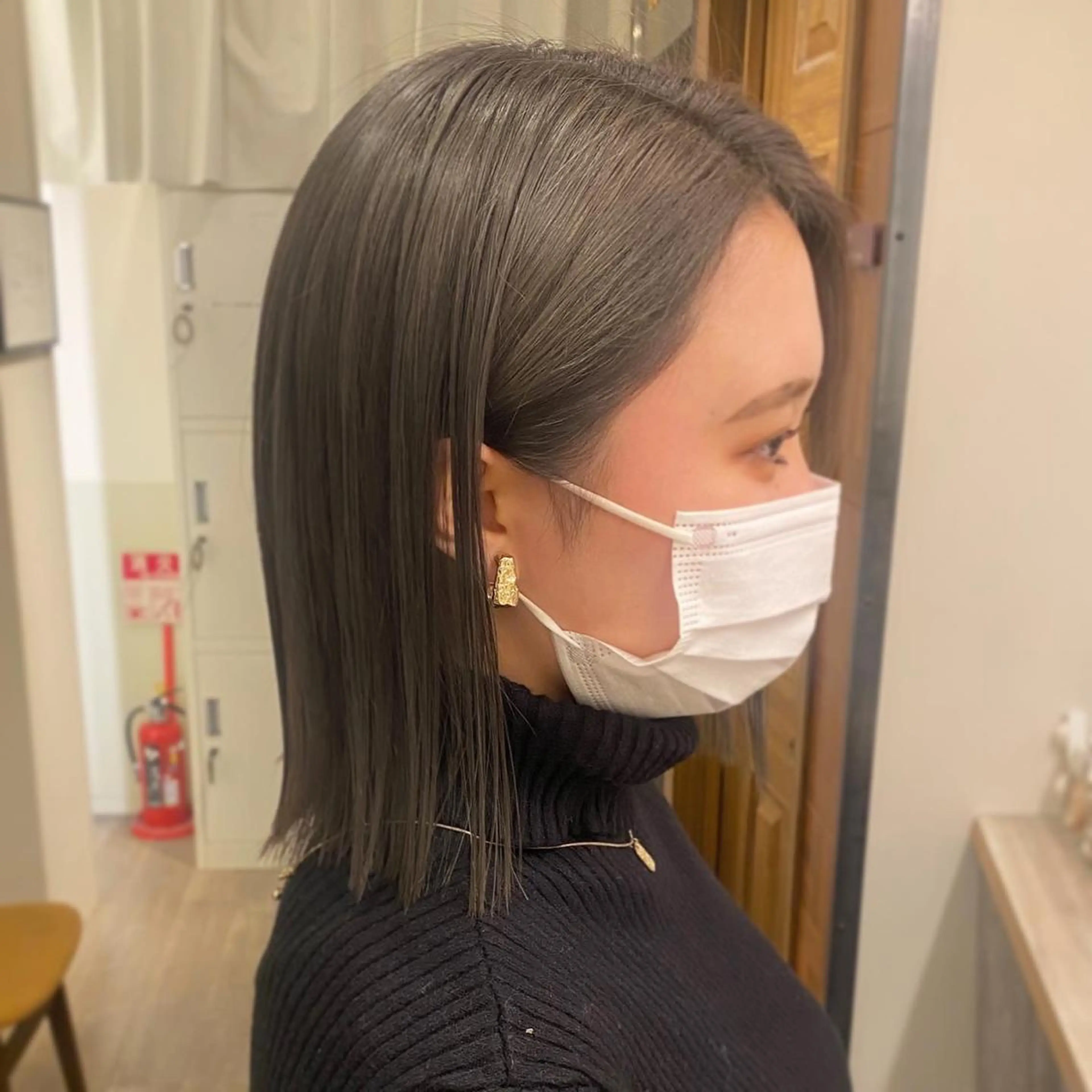 ミディアム カラー ANNA ／艶髪／ハイトーンのヘアスタイル