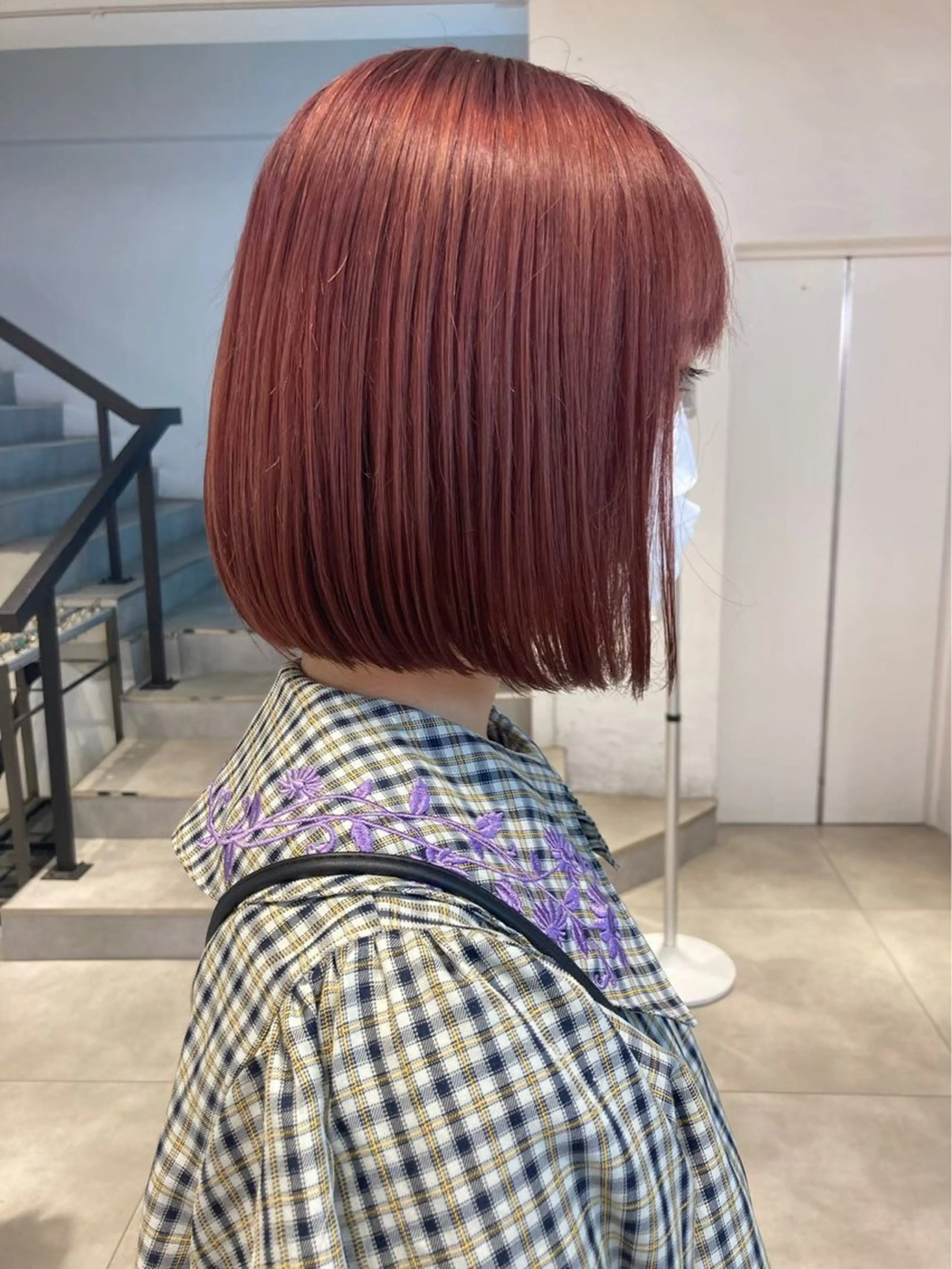 ショート カラー ヘアカラー 🌟暖色系ハイトーン 🌟AIのヘアスタイル