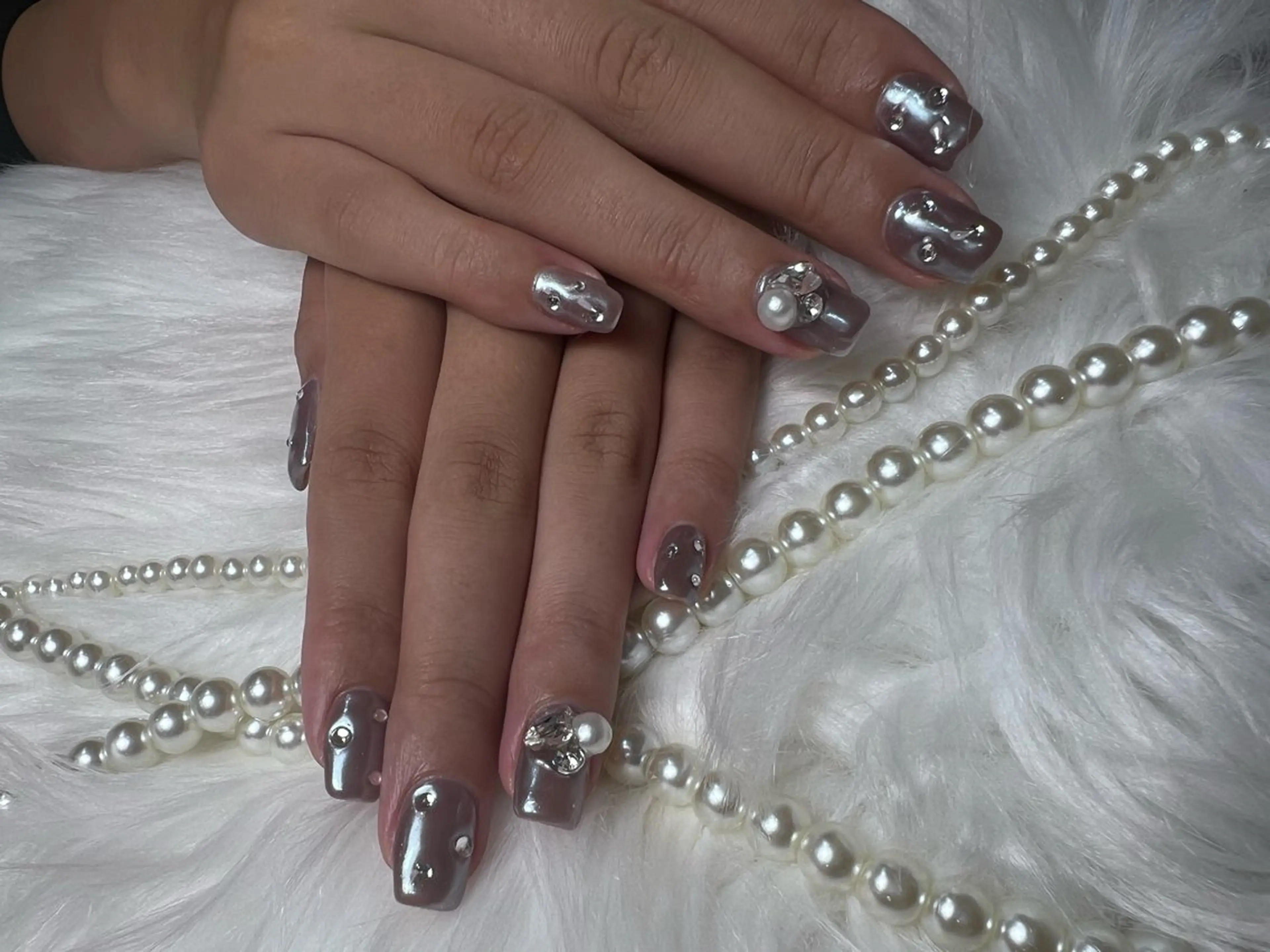 ネイル Nailsalon petille所属・Ｈ azのネイルデザイン