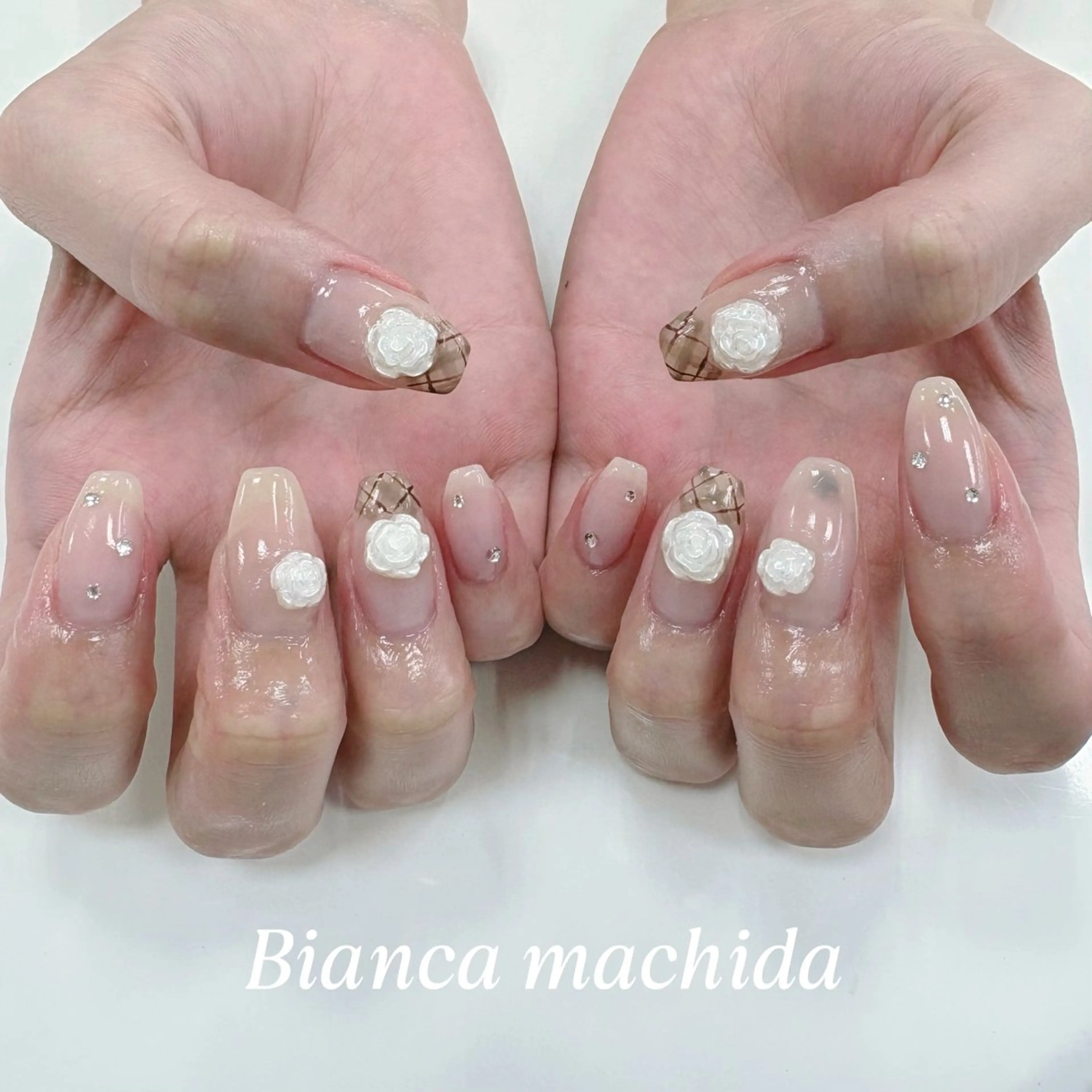 ネイル ハンドネイル Bianca 🌟 yanagihasiのネイルデザイン