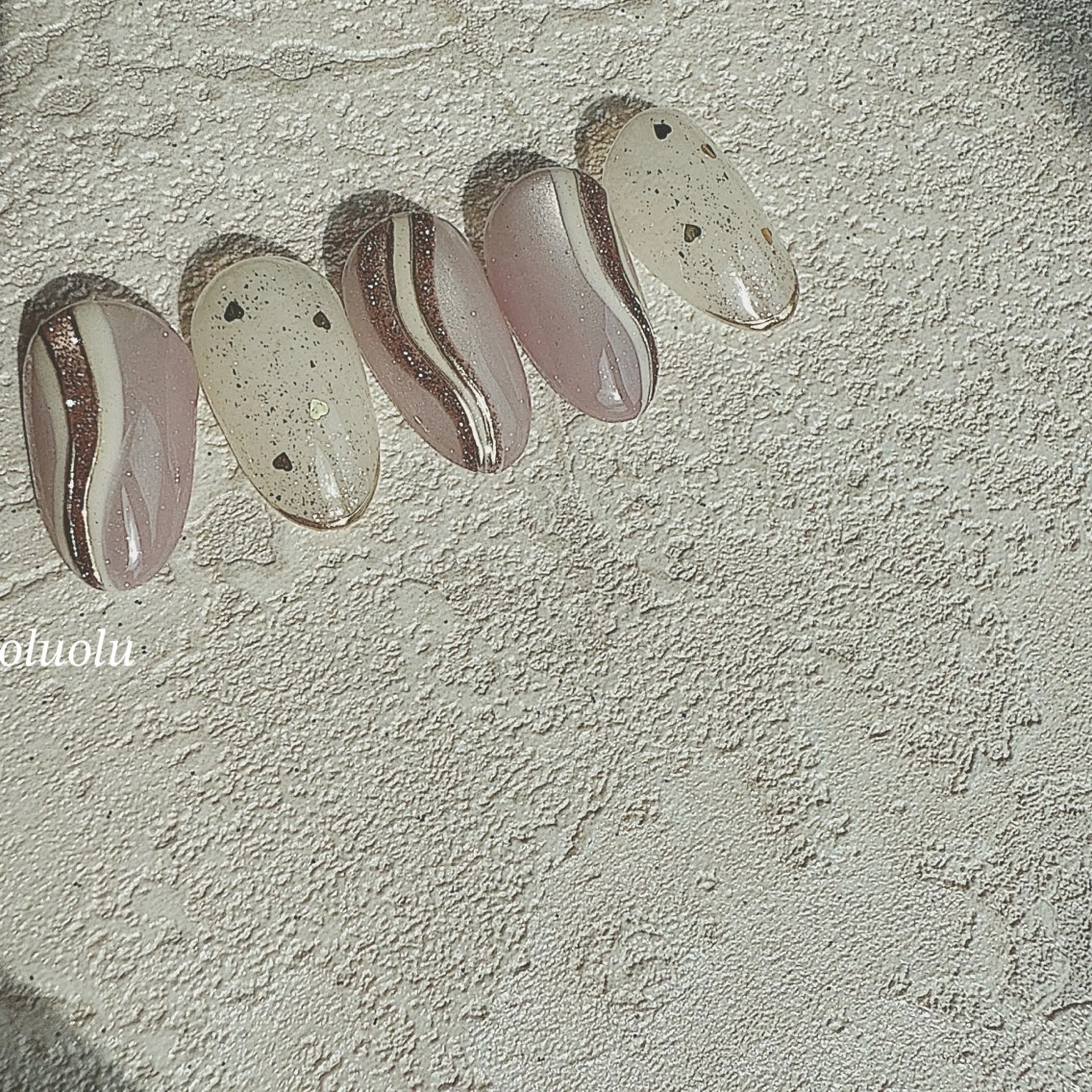 ネイル マグネットネイル ピンク ハンドネイル 大村 紬華のネイルデザイン