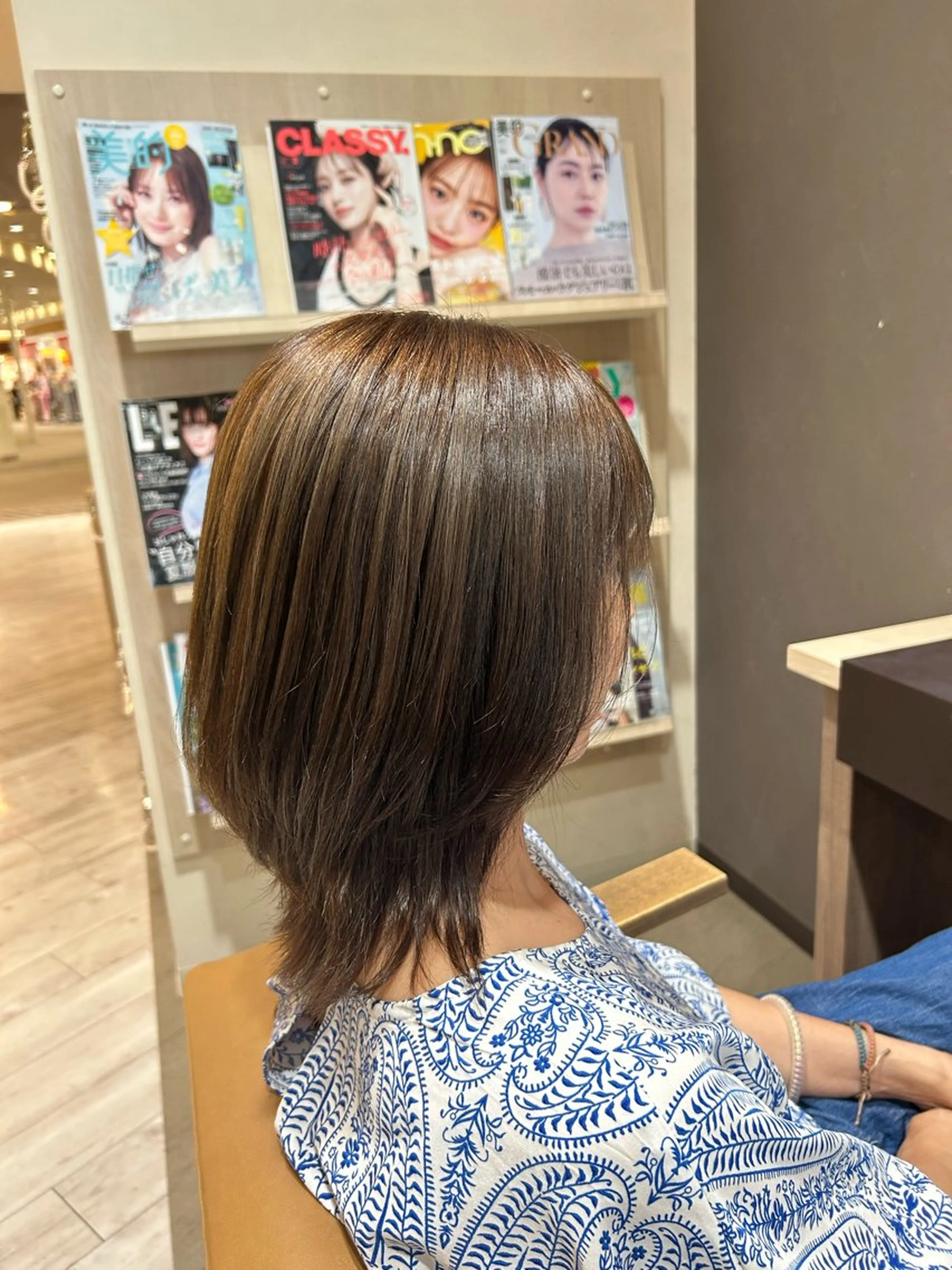 セミロング カラー アッシュ 森川 颯香のヘアスタイル
