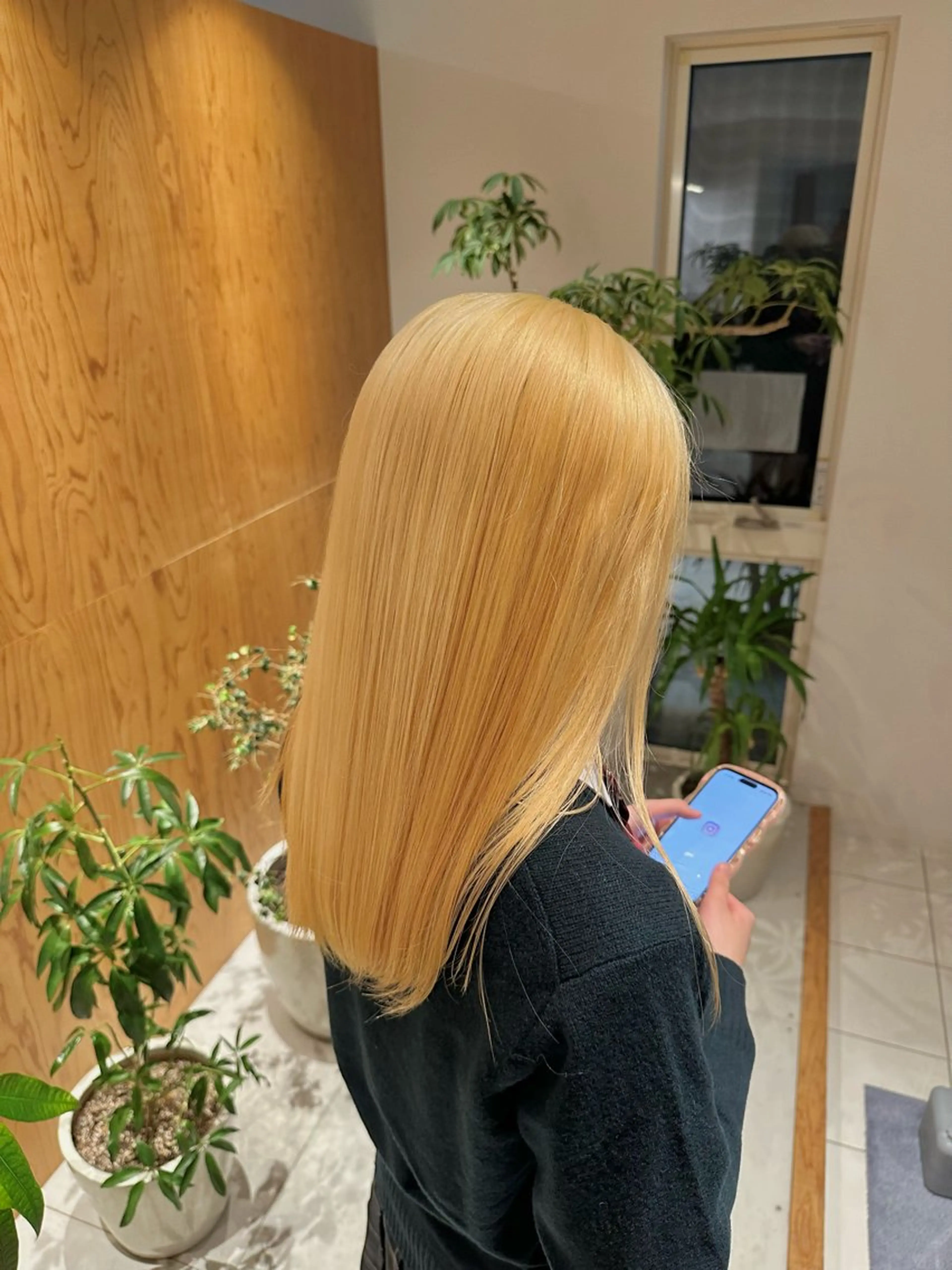 ロング カラー 抜きっぱなしブロンド ロング メンズパーマ達人/ フェード/イツキのヘアスタイル