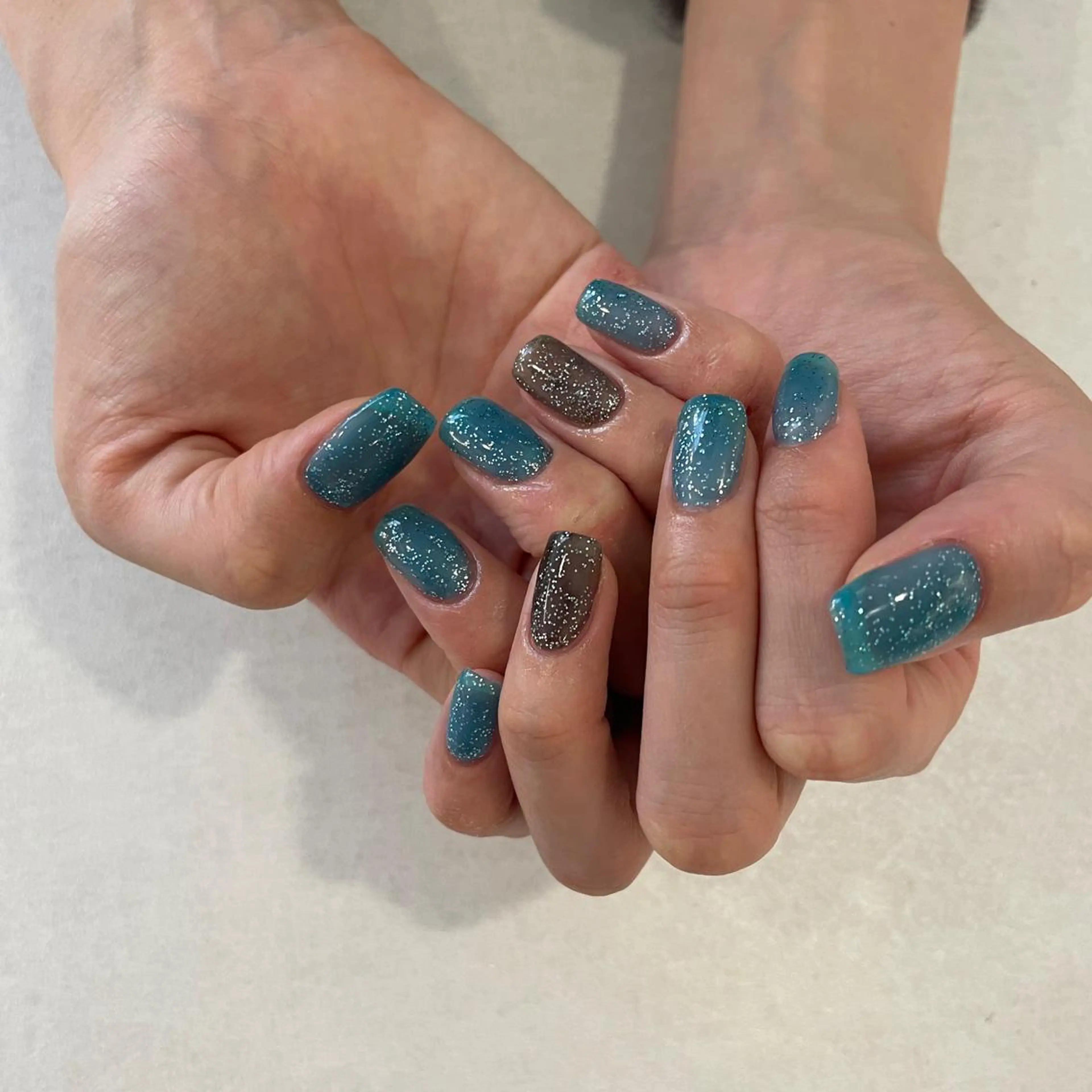 ネイル ブルー ラメ(グリッター) シルバー mignon by CHERIM A.tのマツエク・マツパデザイン