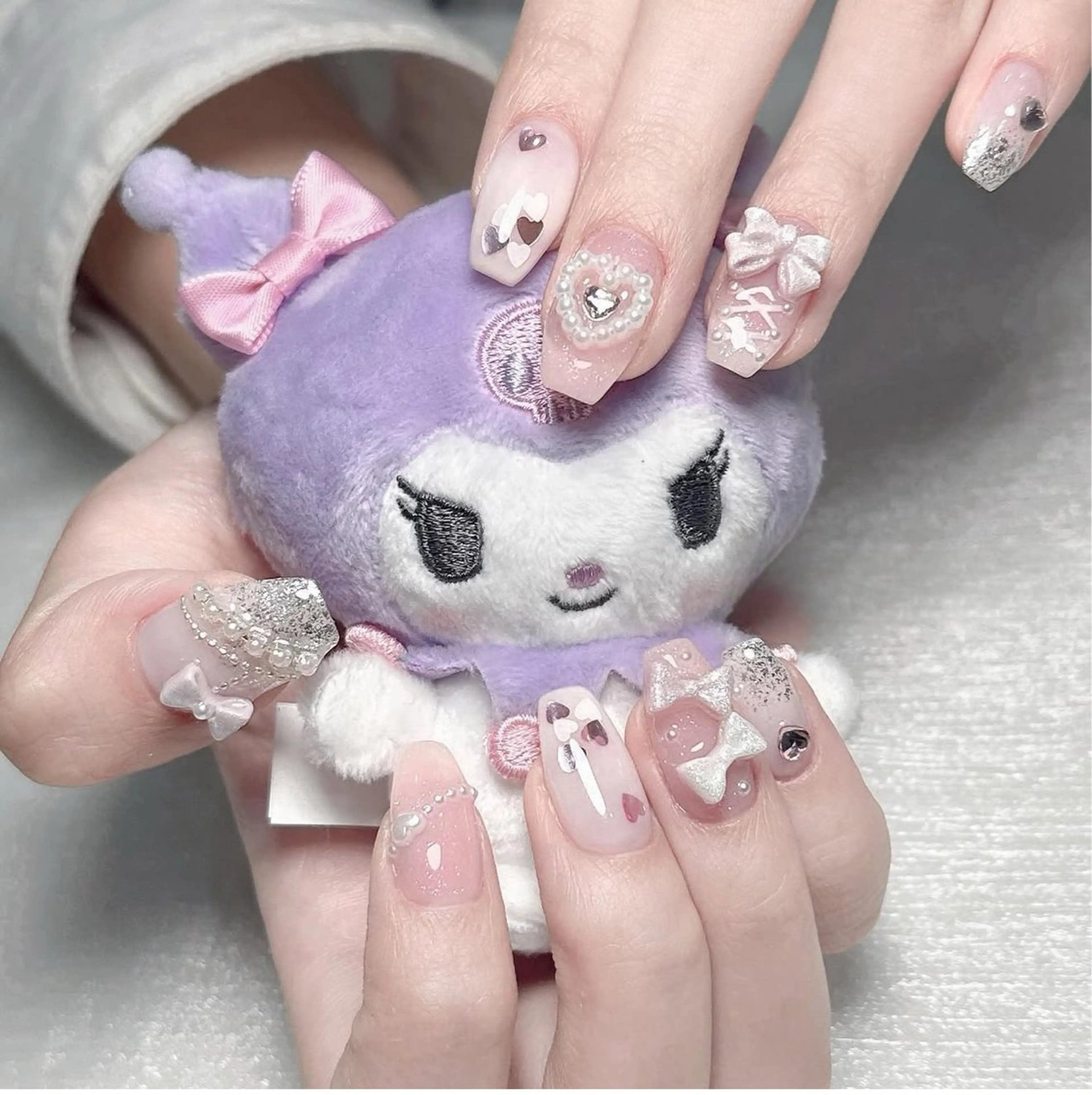 ネイル アニマル柄 オーロラネイル チークネイル フラッシュネイル ジェルネイル ハンドネイル Tira Nailのネイルデザイン