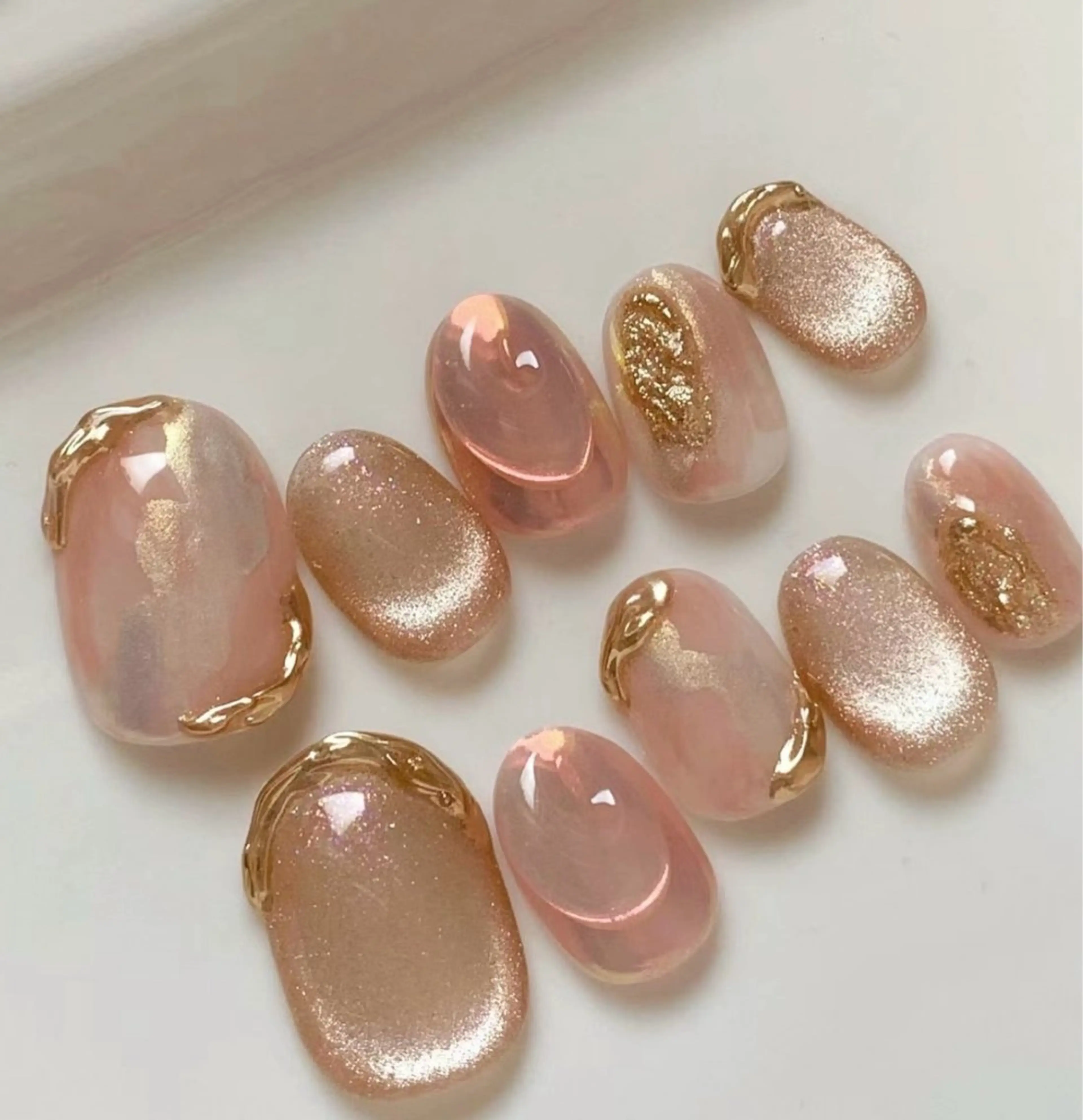 ネイル アートネイル 韓国ネイル 水色 ロングネイル マグネットネイル ハンドネイル ハンドケア NailDemure 【銀座店】のネイルデザイン