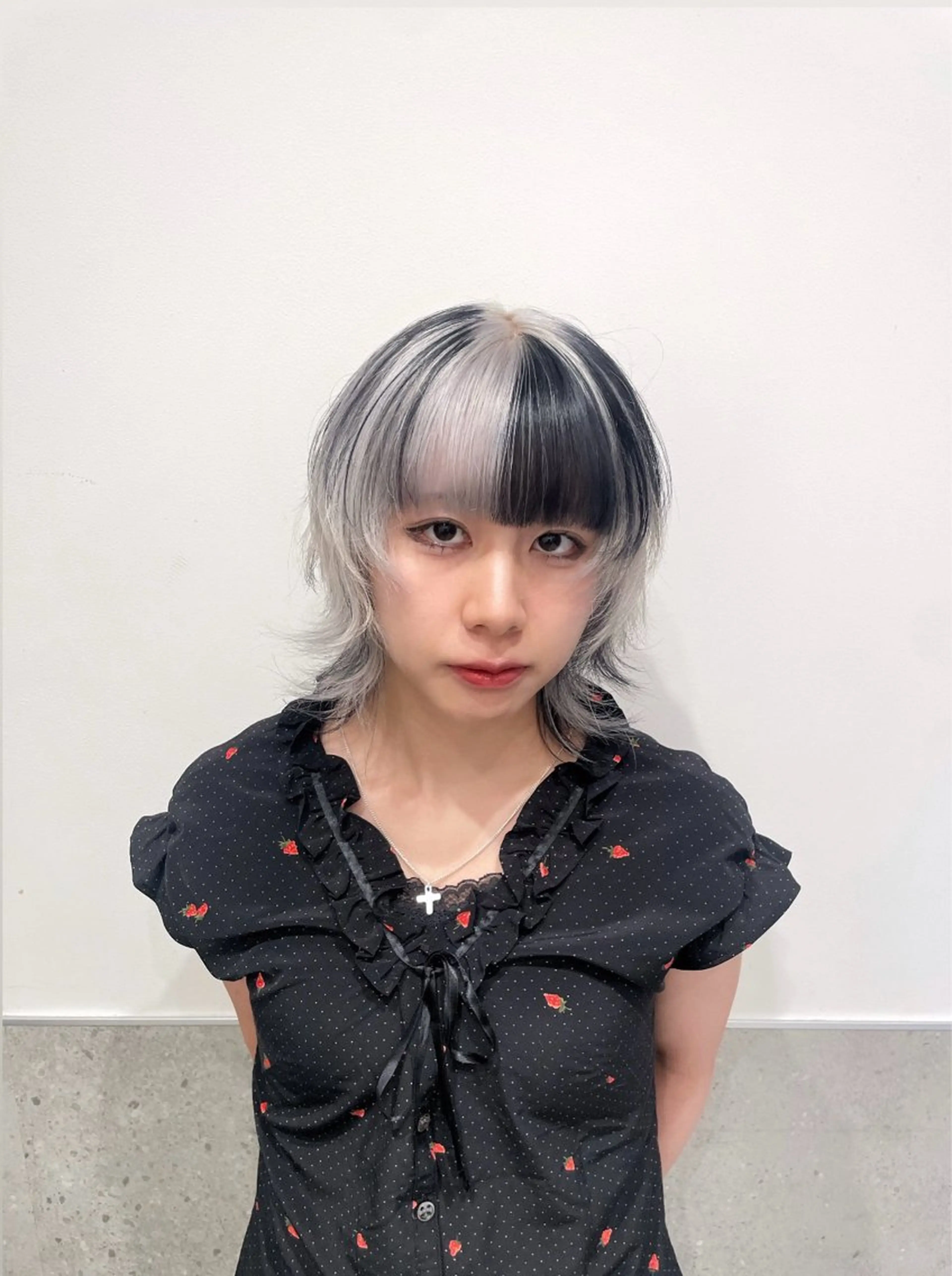 ミディアム GO TODAY SHAiRE SALON 原宿本店所属・REINA/ブリーチ /ハイトーン/原宿のヘアスタイル