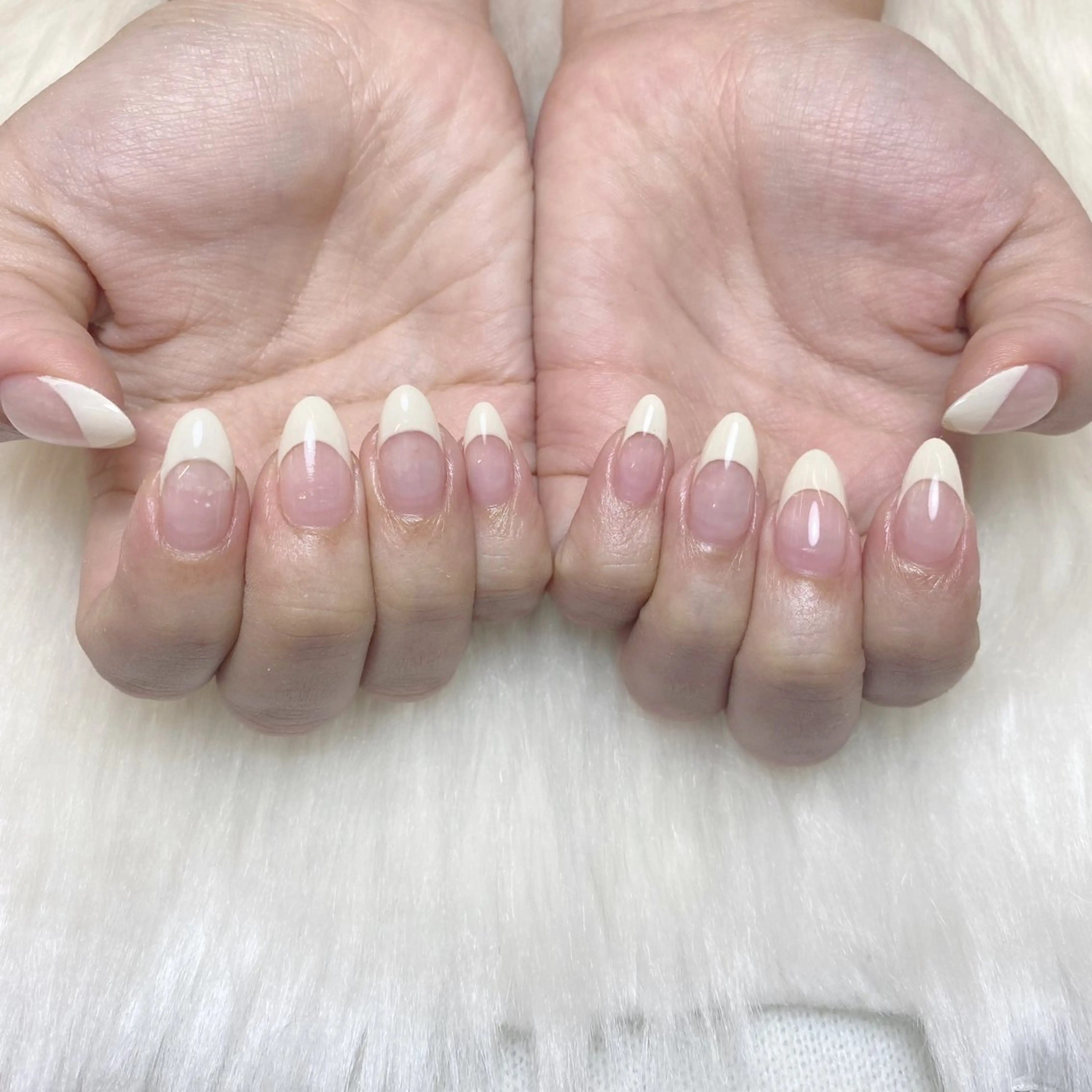 ネイル ブルー 長さ出し フラッシュネイル フットネイル フレンチネイル fein. miku🎀🍼のネイルデザイン