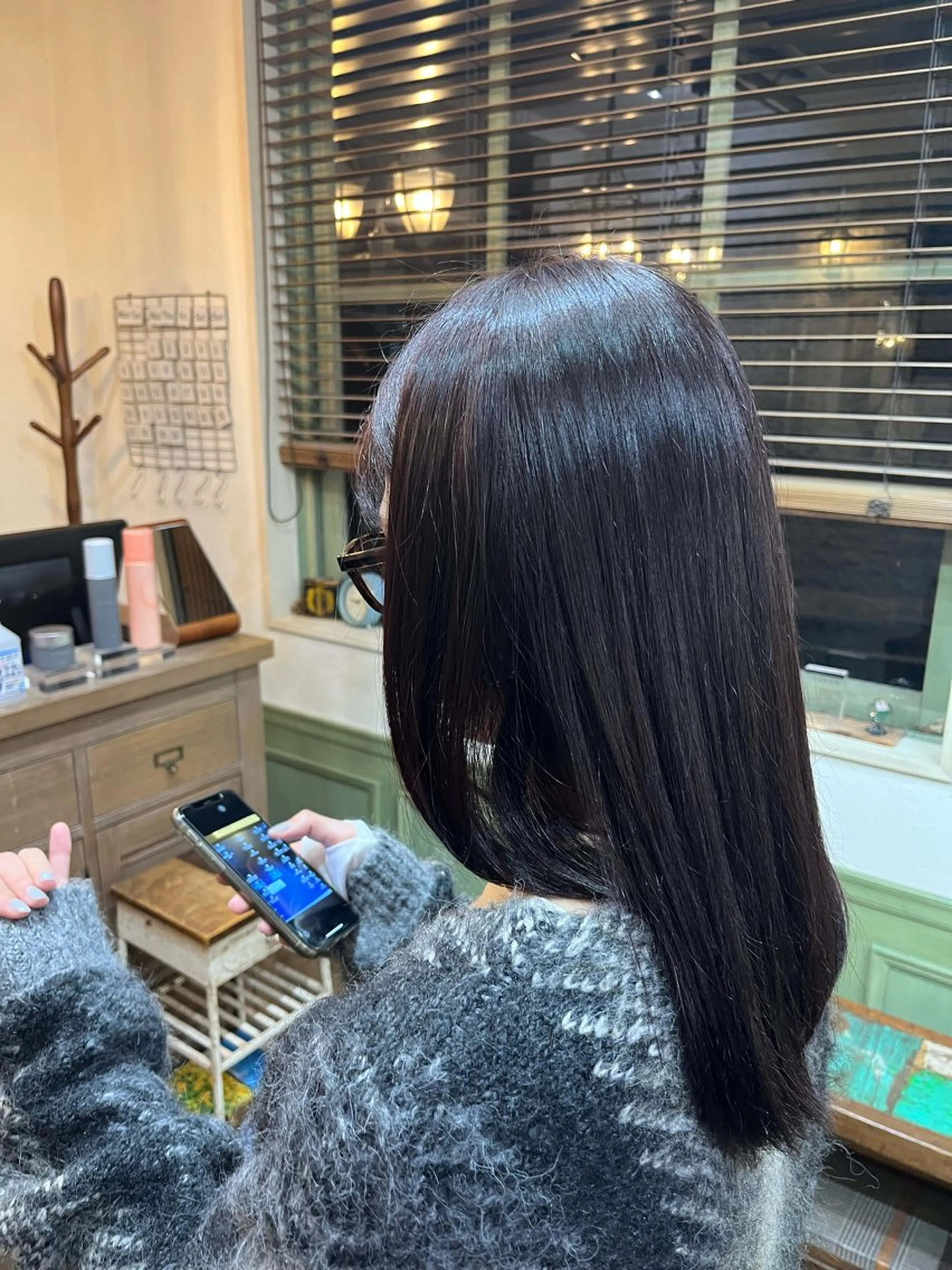 カラー hidetora ／レイヤーショートのヘアスタイル