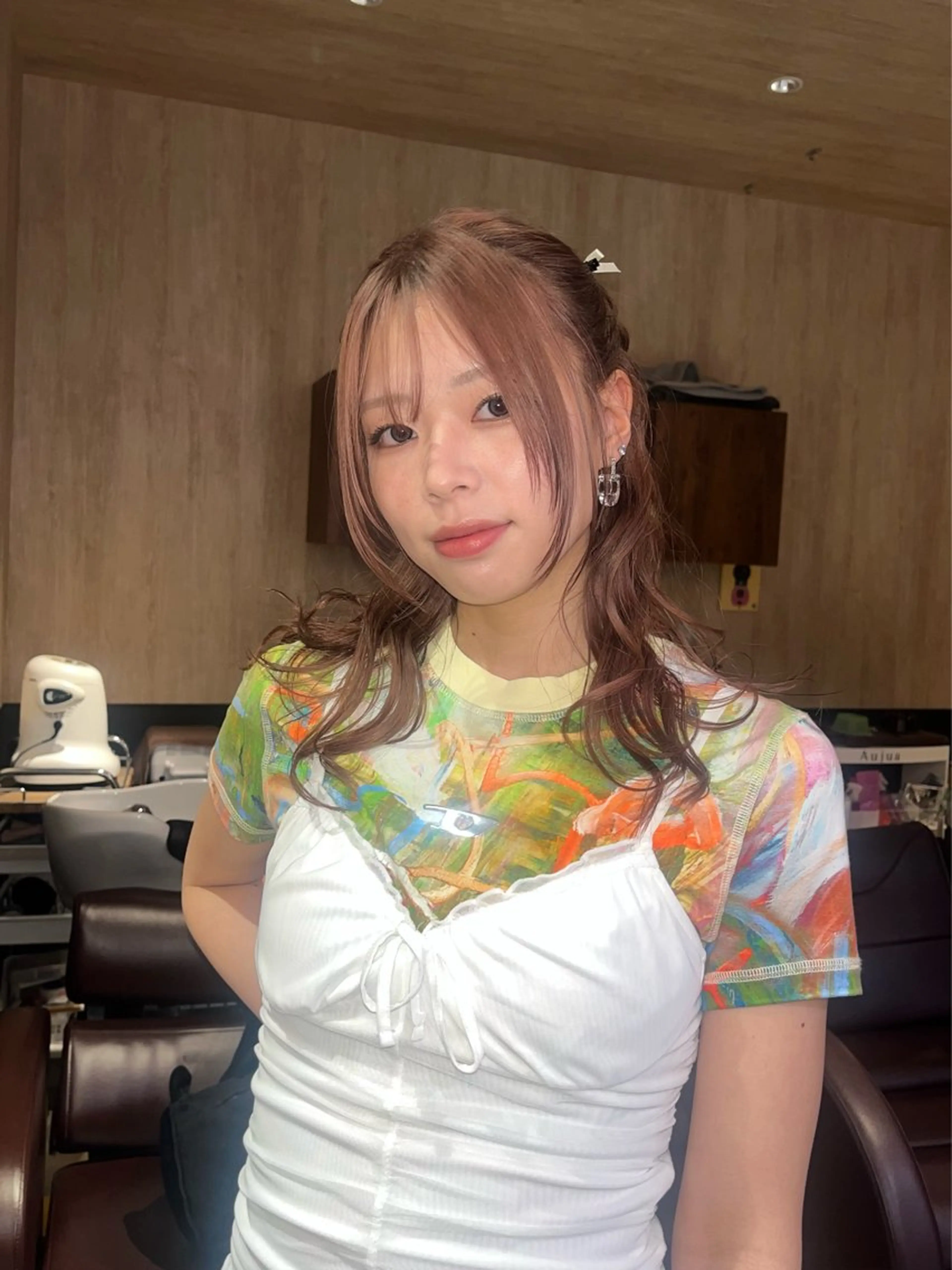 ミディアム カラー ブリーチ ケアブリーチ ハイトーンカラー 産休中です 艶カラー♡オカのヘアスタイル