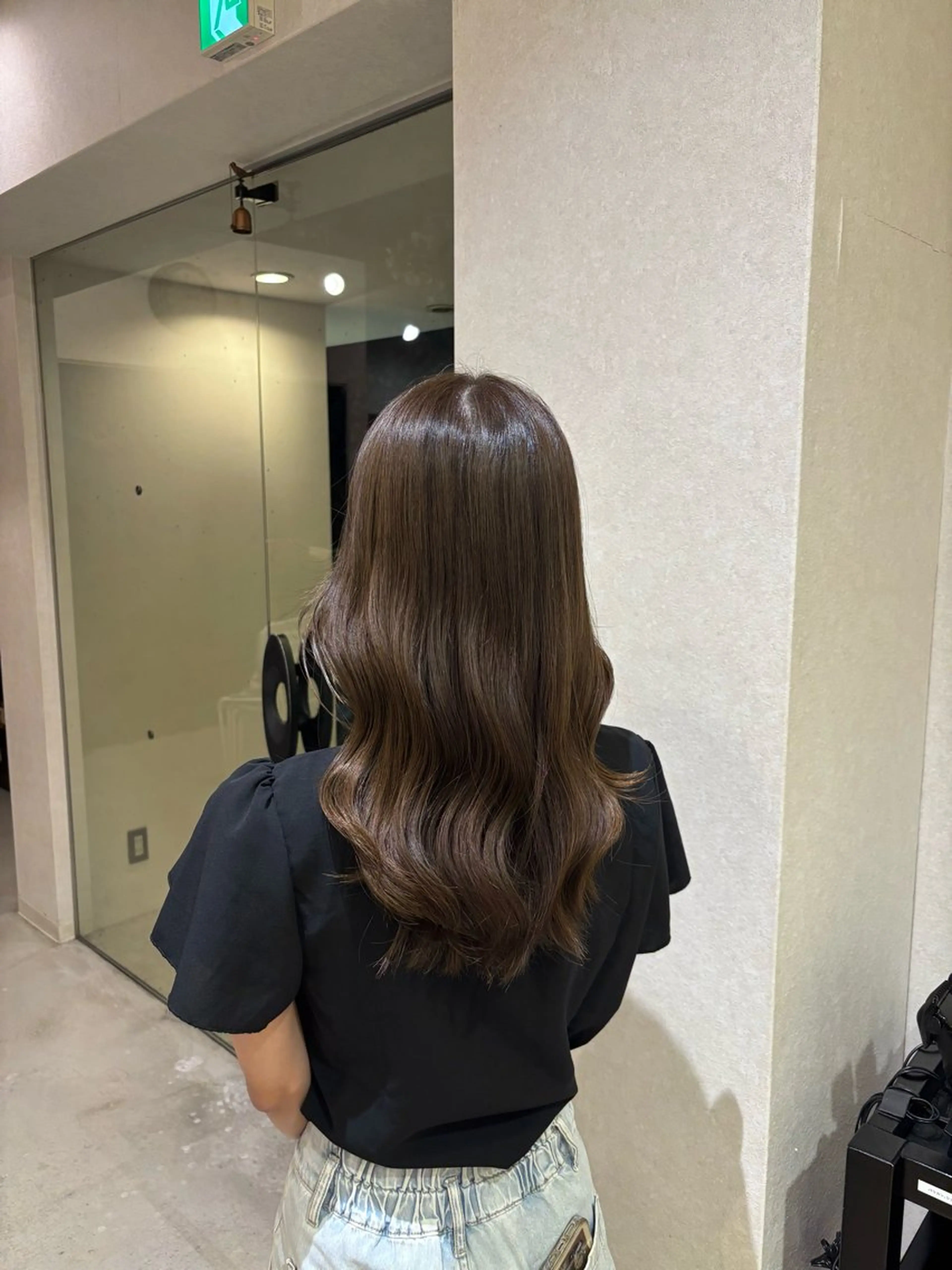 セミロング Rudder 牛嶋のヘアスタイル