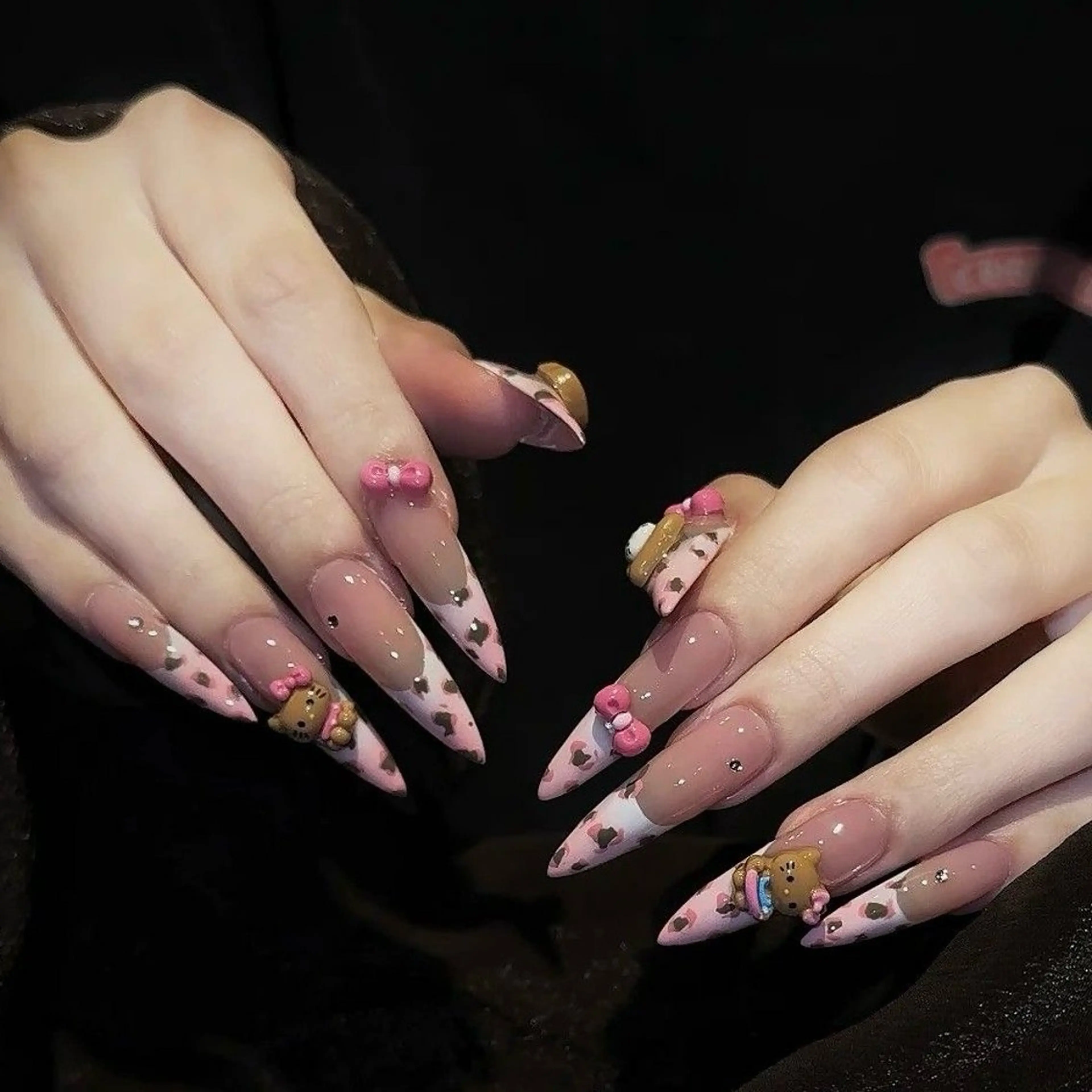 ネイル アートネイル フレンチネイル ジェルネイル グラデーション ラメ(グリッター) ハンドネイル ハンドケア Nova Nail Nambaのネイルデザイン