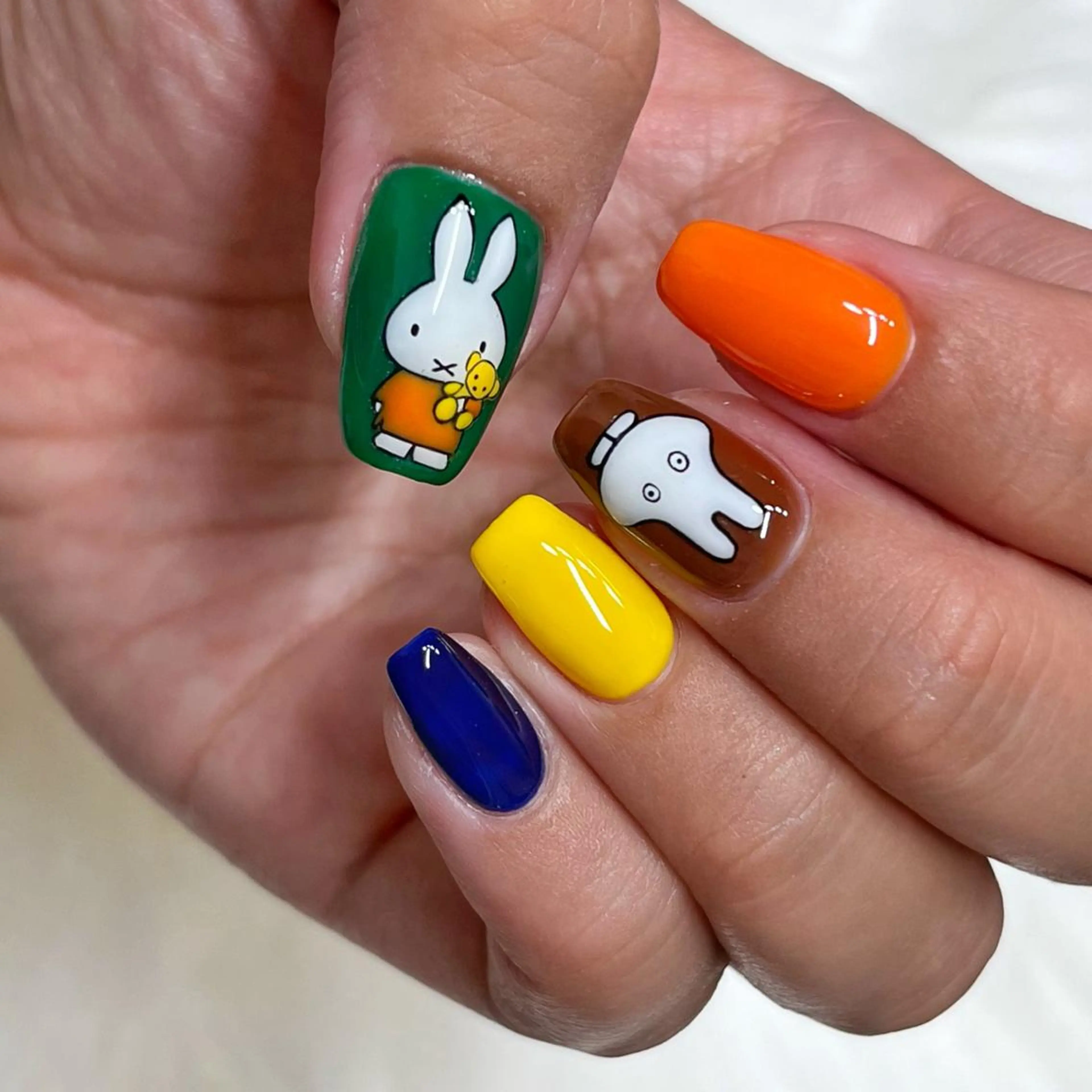 ネイル Nailsalon Daliのネイルデザイン