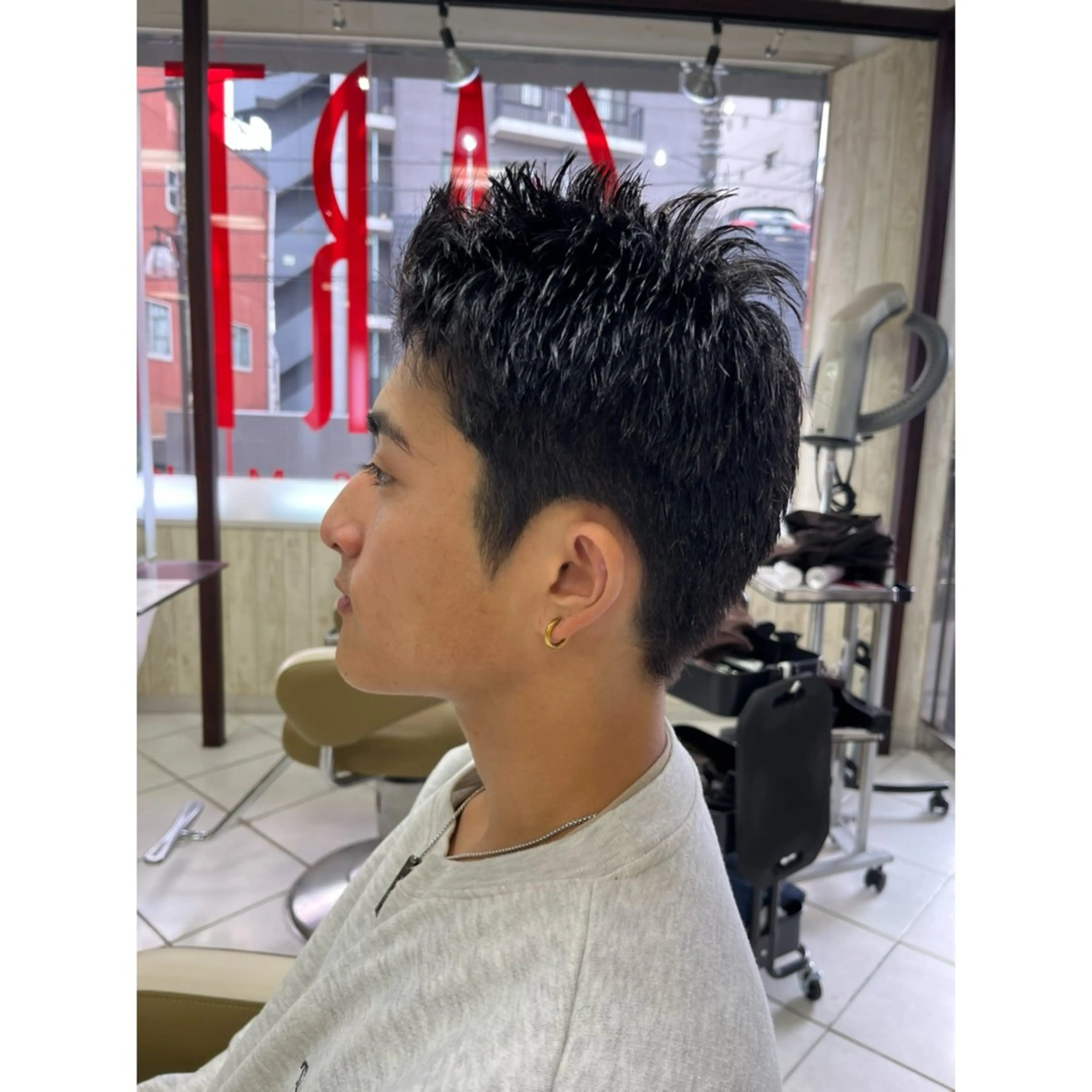 メンズ スパイキーショート ムロイ ミスズのヘアスタイル