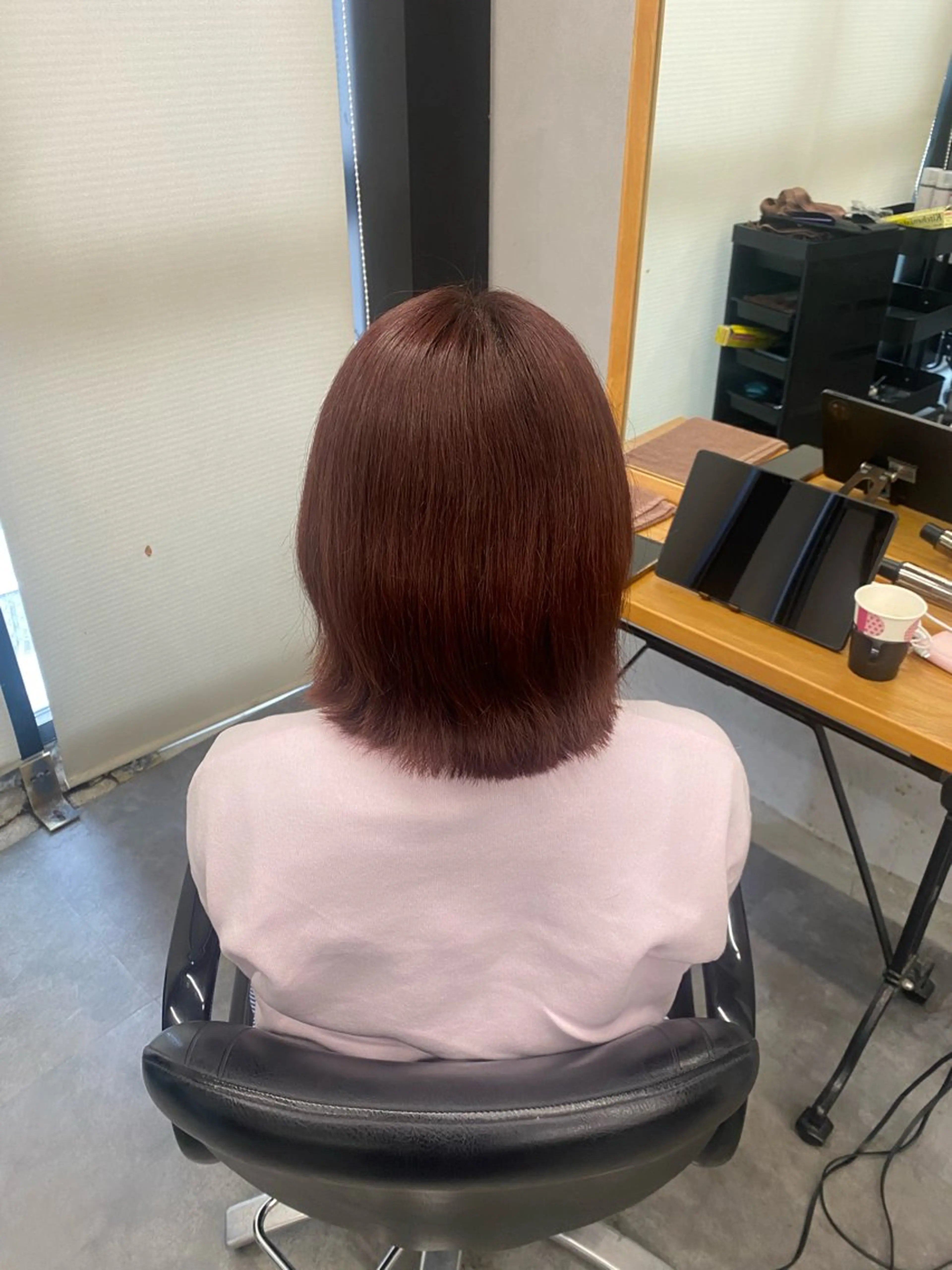 ミディアム 菅 凜のヘアスタイル