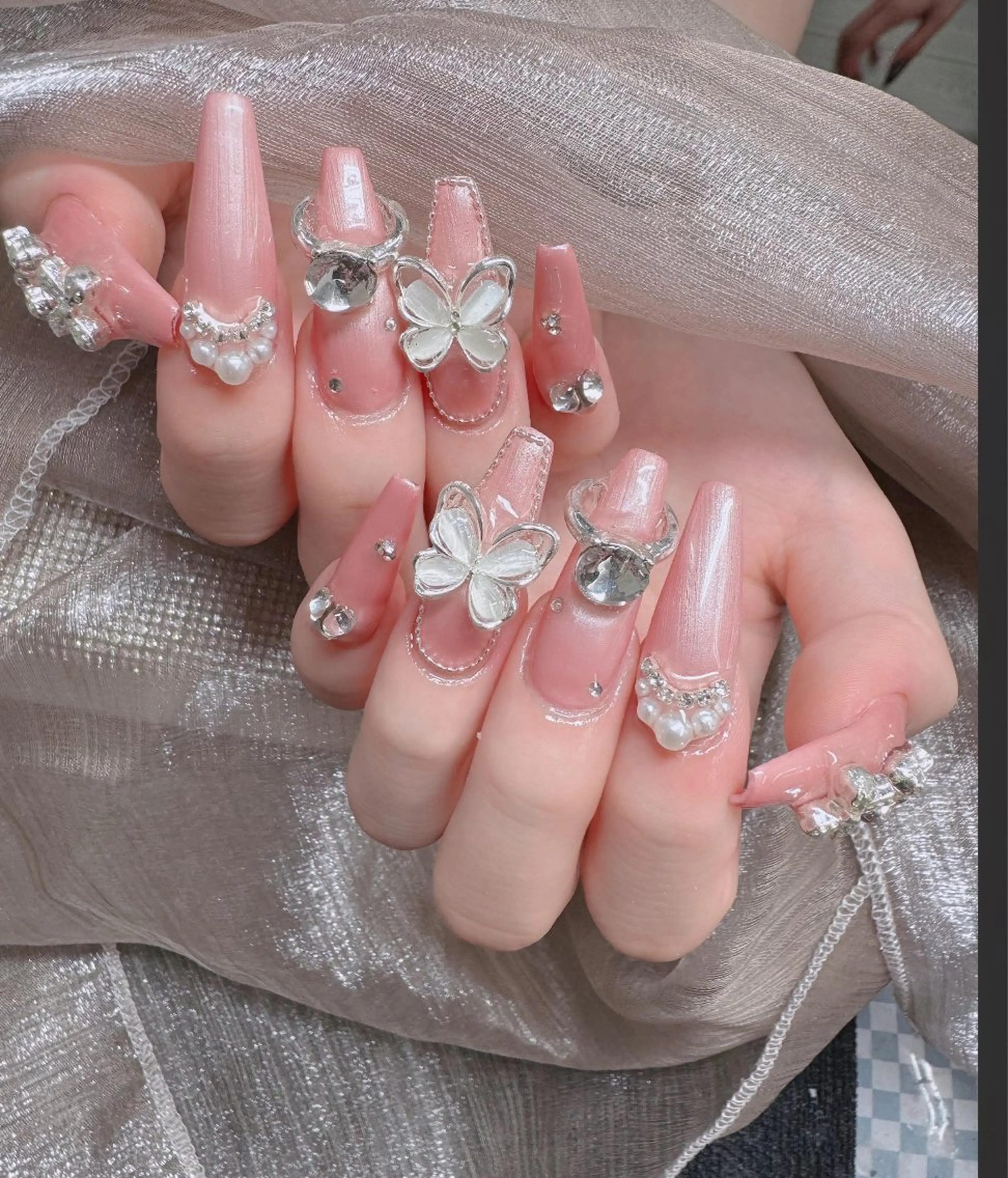ネイル フレンチネイル ジェルネイル ガラスフレンチ ハロウィン ハート ハンドネイル H.baby Nail Salonのネイルデザイン