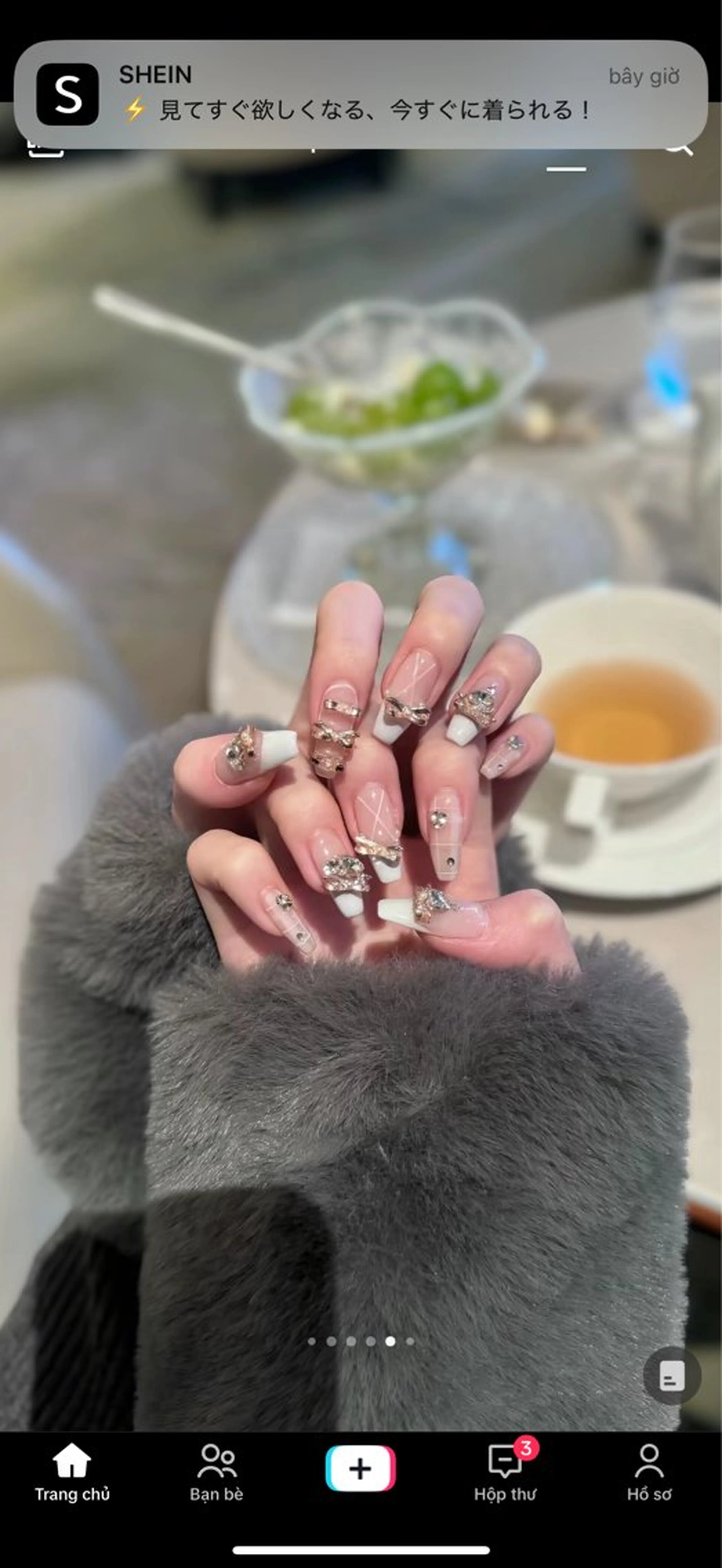 ネイル アートネイル フラワーネイル フレンチネイル ジェルネイル グラデーション ハンドネイル Ryunail所属・Ryu Nail NekoChanのネイルデザイン