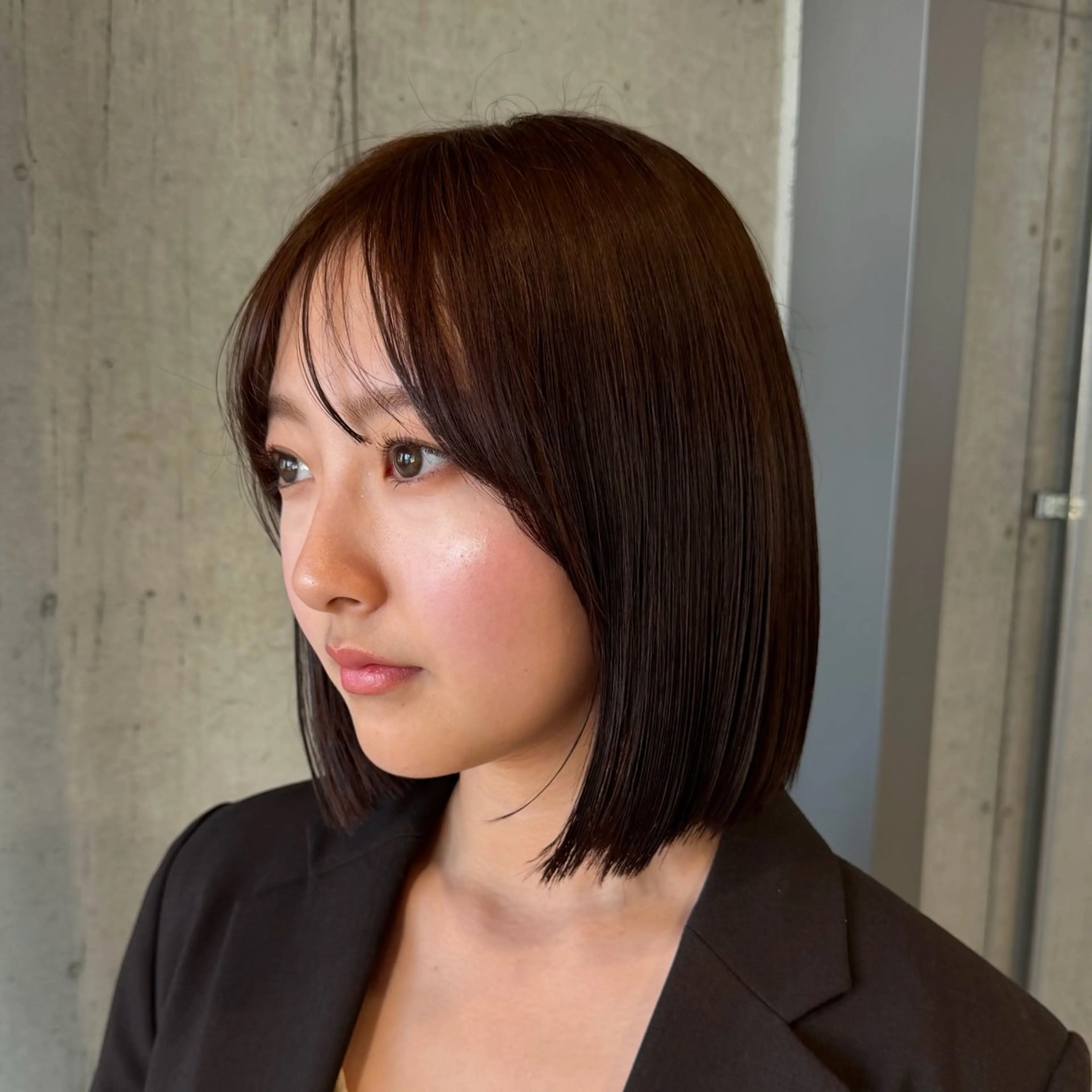 ミディアム カラー ヘアアレンジ カット ヘアカラー トリートメント 透けるボブレイヤー ・リクト💥のヘアスタイル